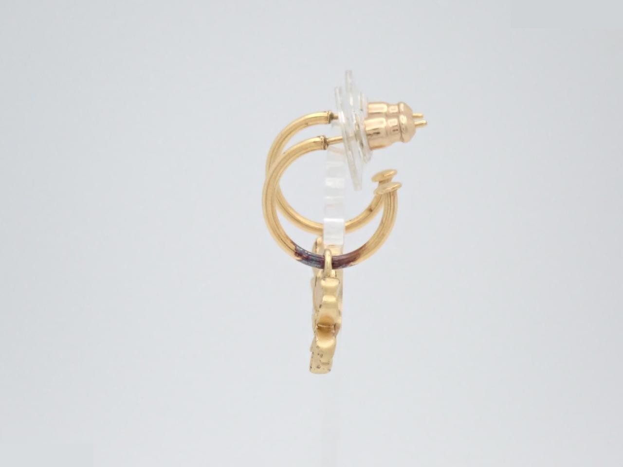 Clover hoop earrings — view 3