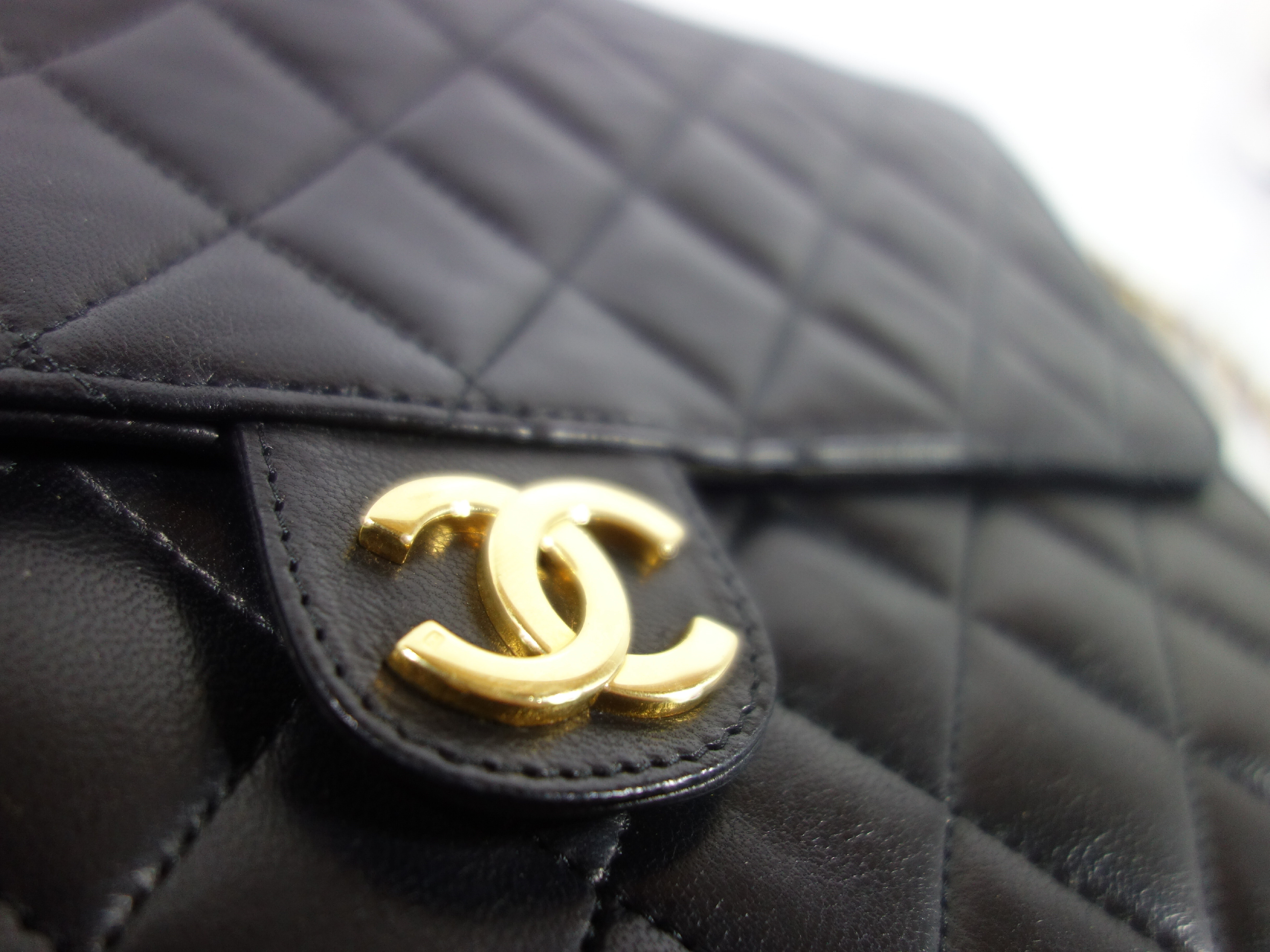 Matelassé Shoulder Bag — view 8