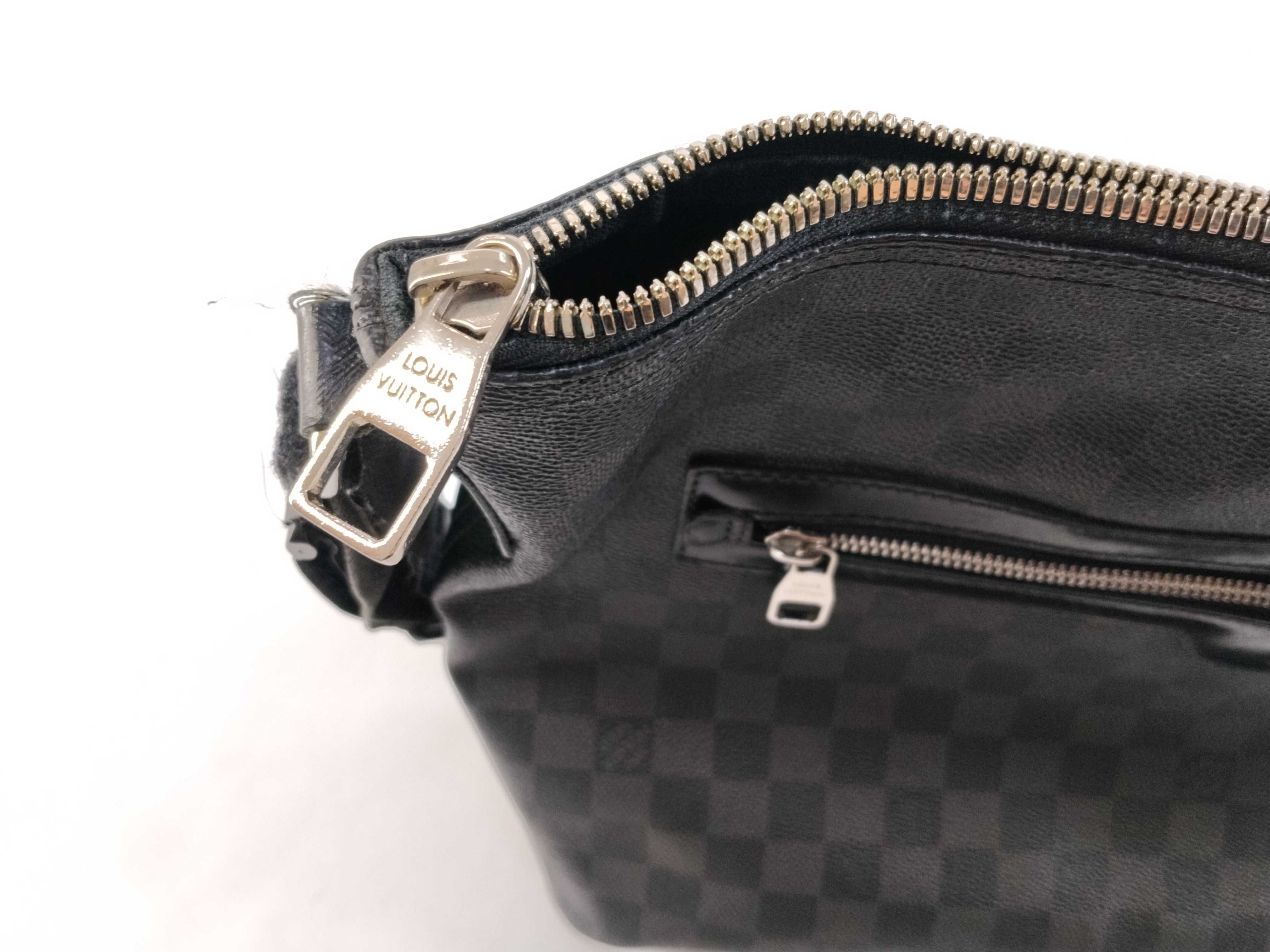 Damier Graphite N41106 Mick MM Shoulder Bag — view 10