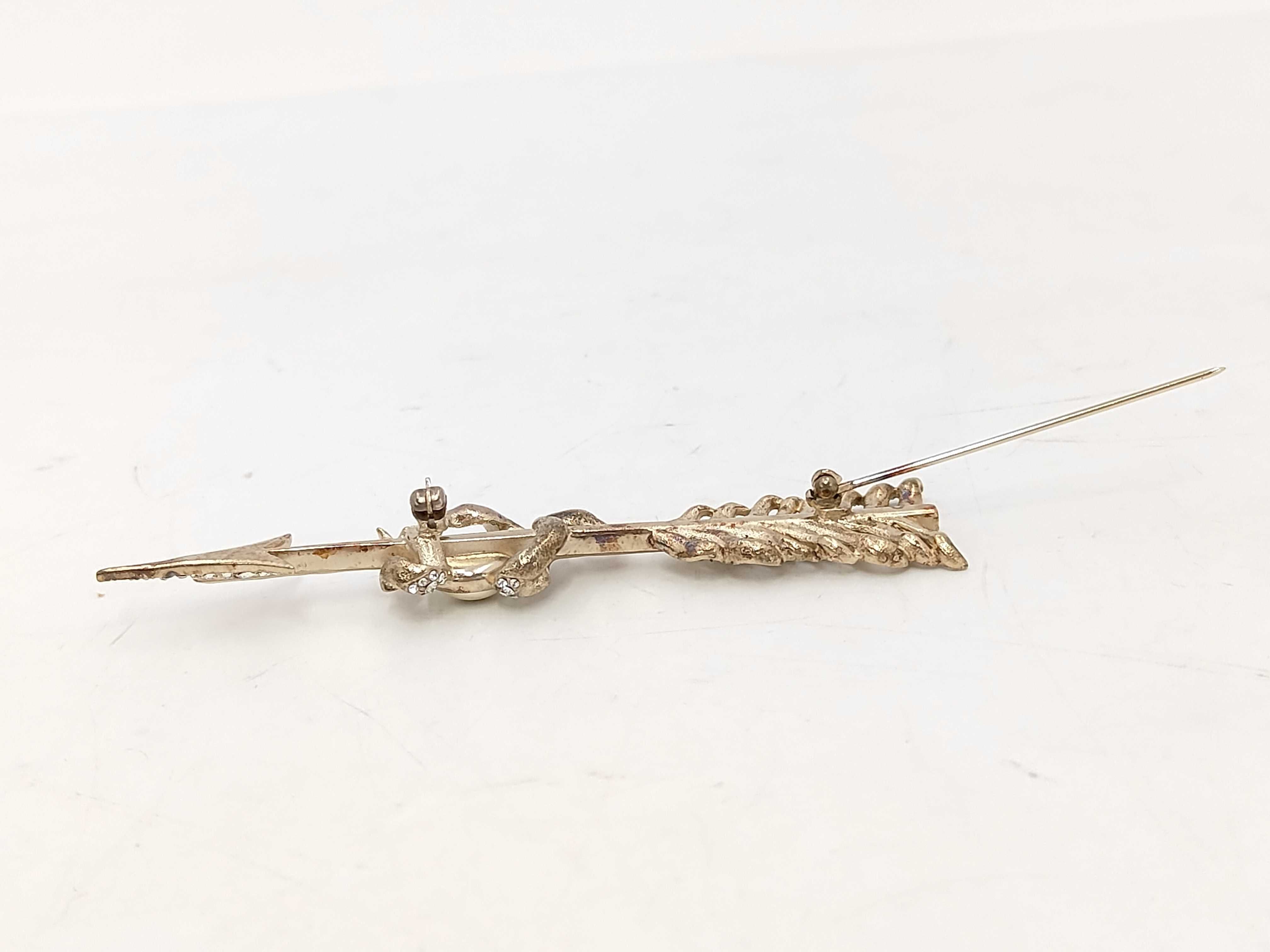 Brooch - Coco Mark Arrow Brooch — view 4