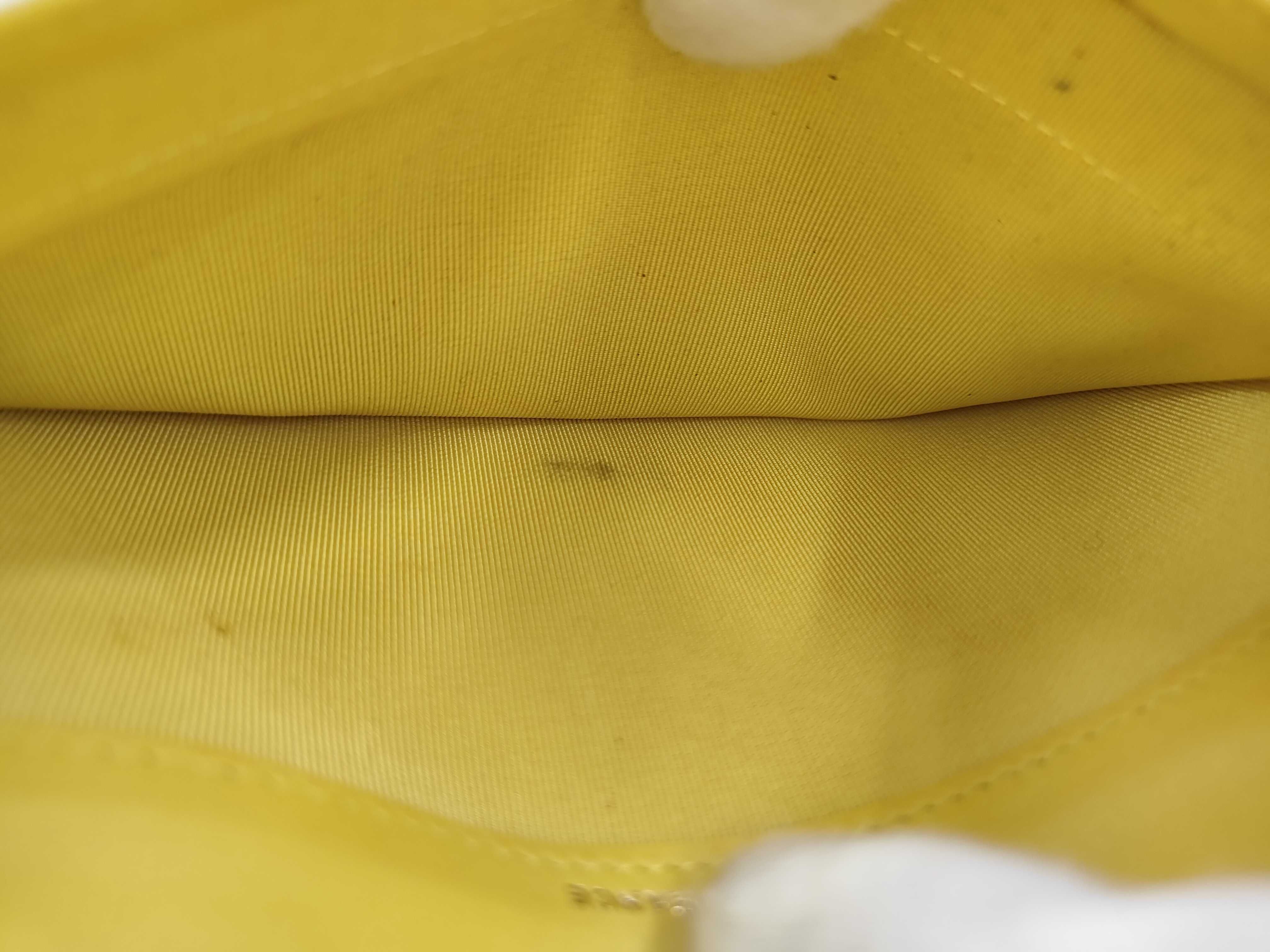Matelassé 2.55 Long Wallet, Lambskin, Gold Hardware, Yellow, 12831138 — view 8