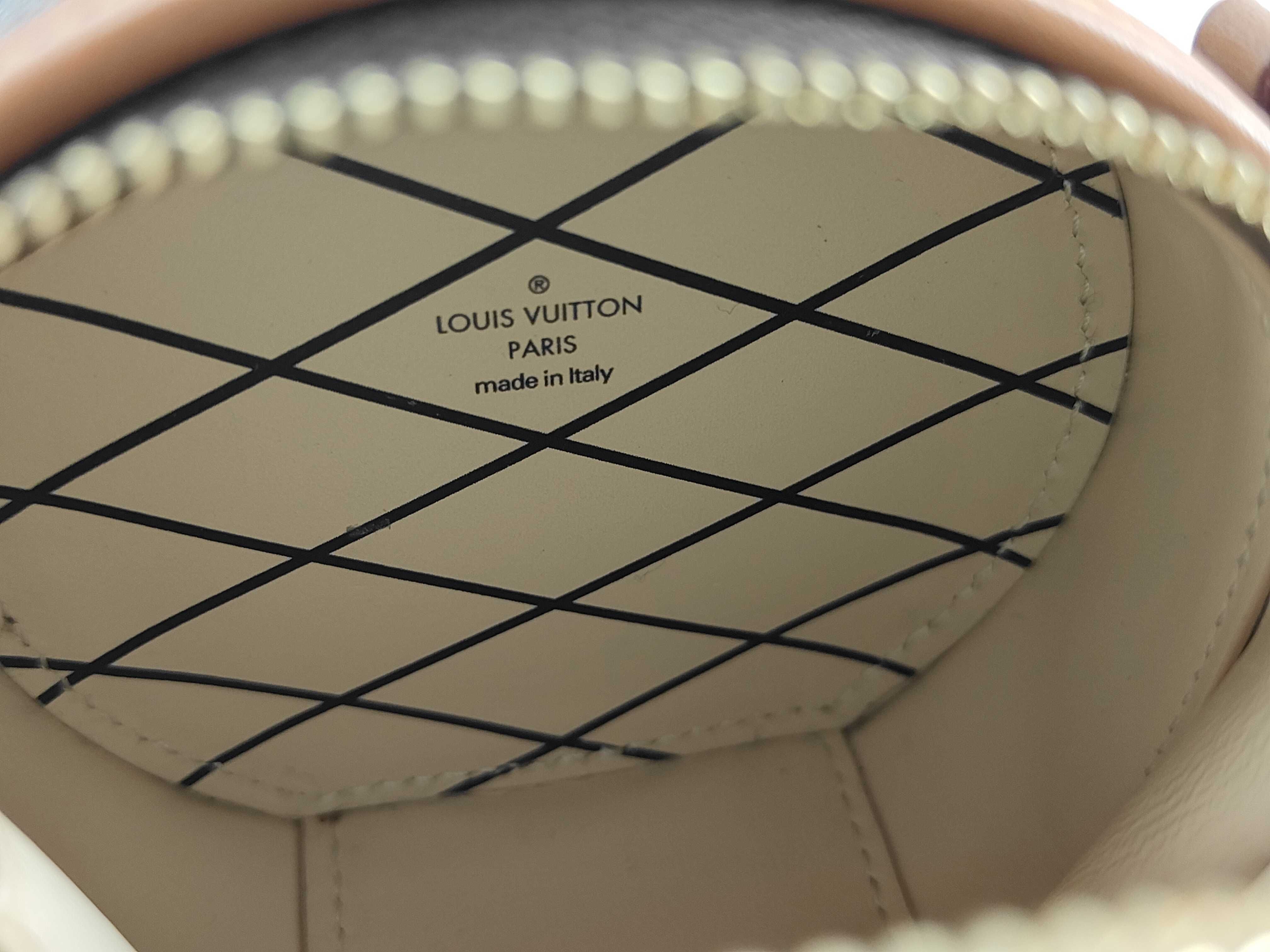 Monogram Louis Vuitton Monogram Shoulder Bag Pouch — view 11