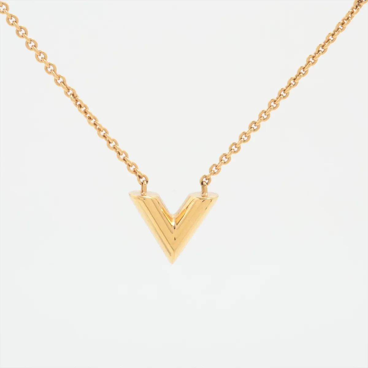 M61083 Essential V OB0262 Necklace, GP Gold. Shows — view 2