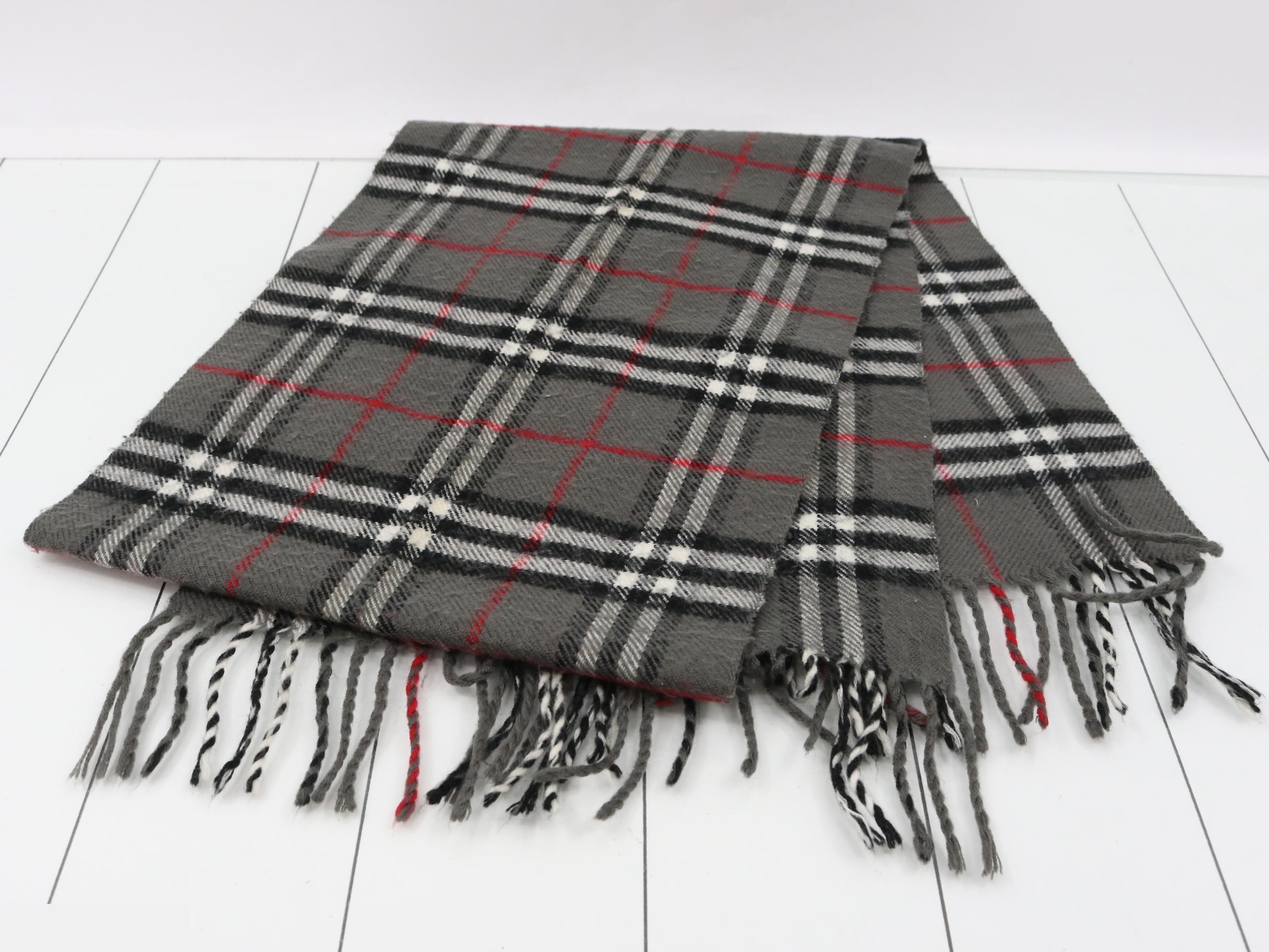 Scarf, Nova Check, Gray — view 3