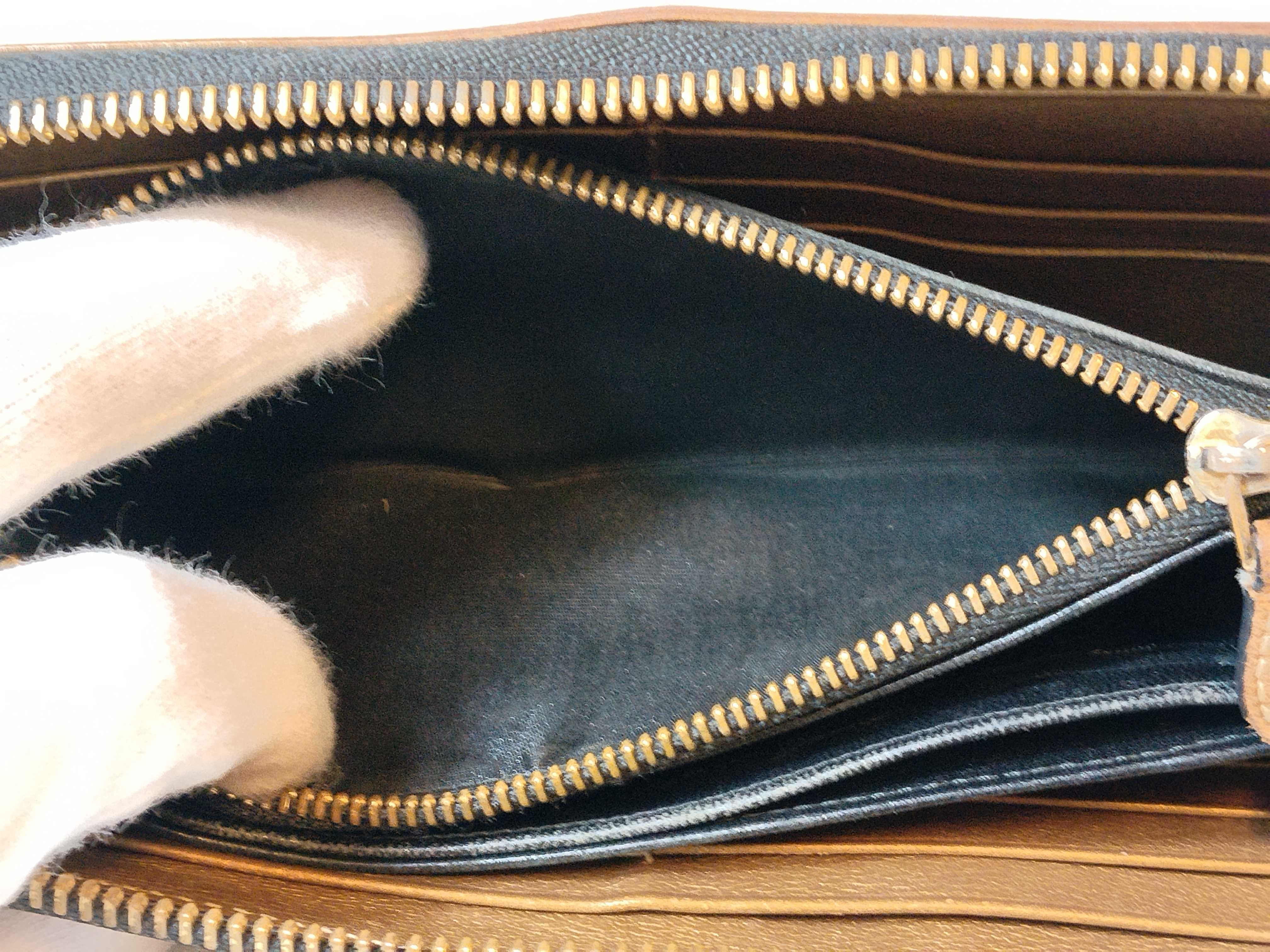 Round Zip Long Wallet, Leather, Brown, Anagram Design — view 11