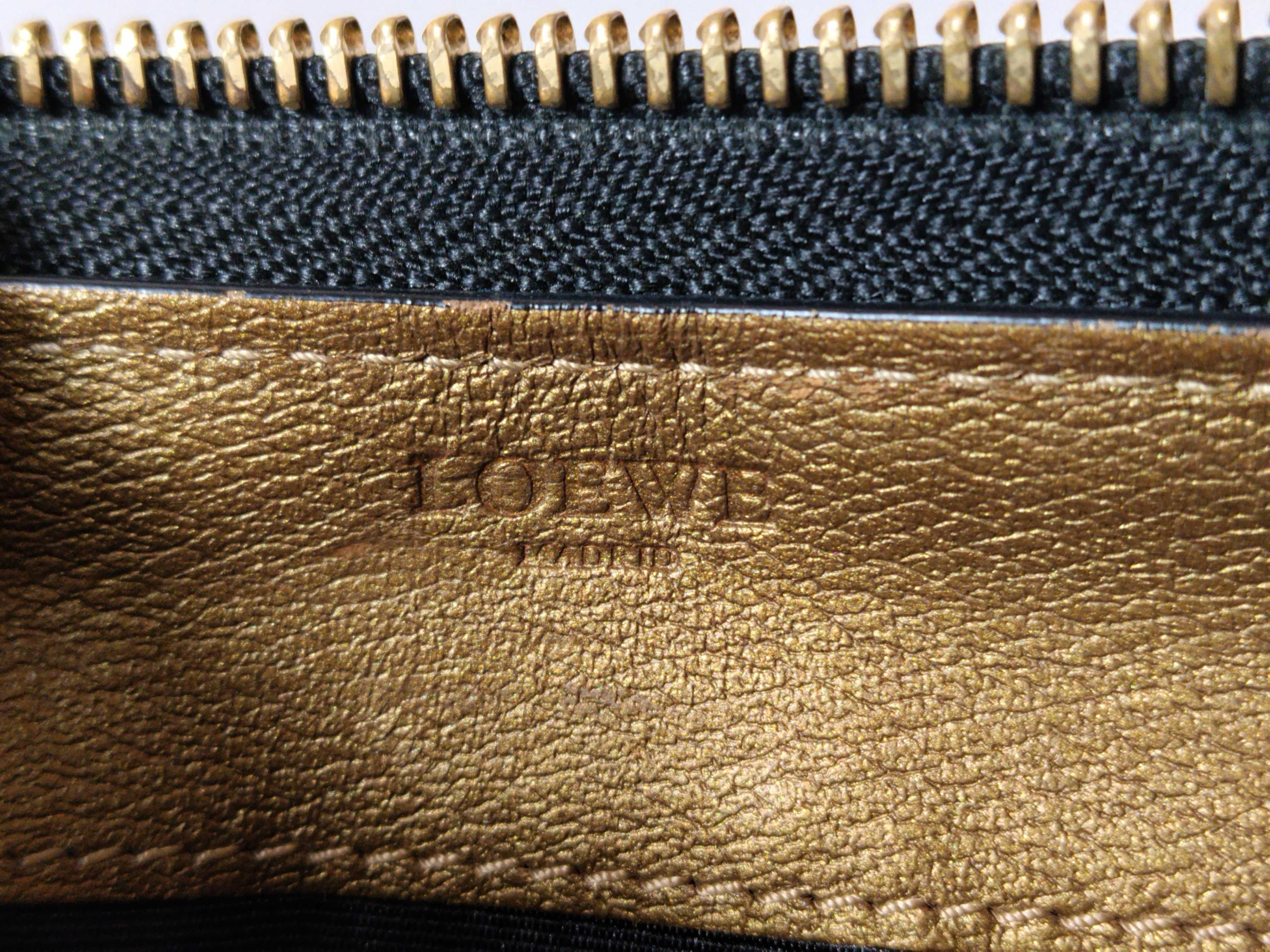 Round Zip Long Wallet, Leather, Brown, Anagram Design — view 14