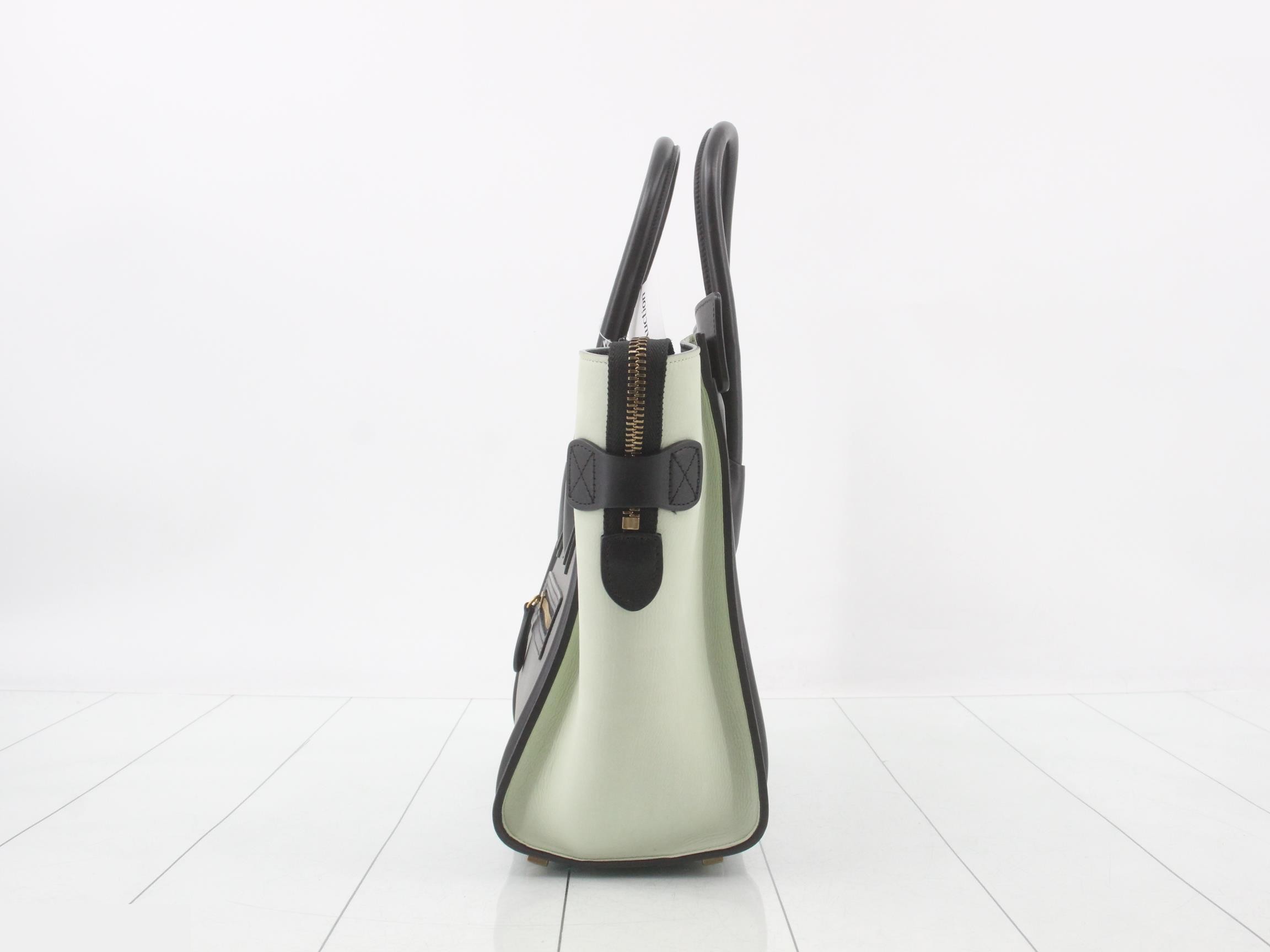 Luggage — view 3