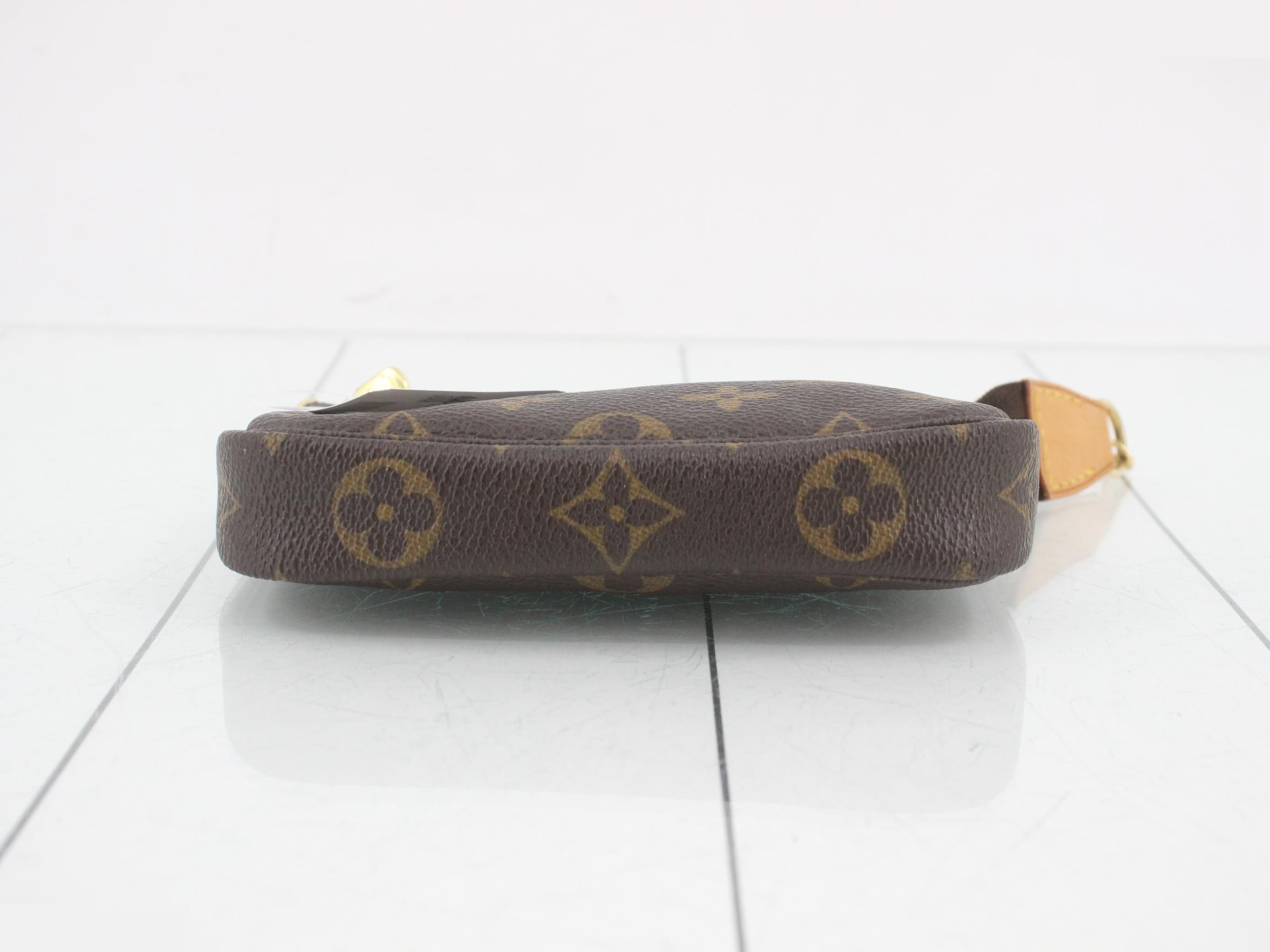 Mini Pochette Accessoires — view 3