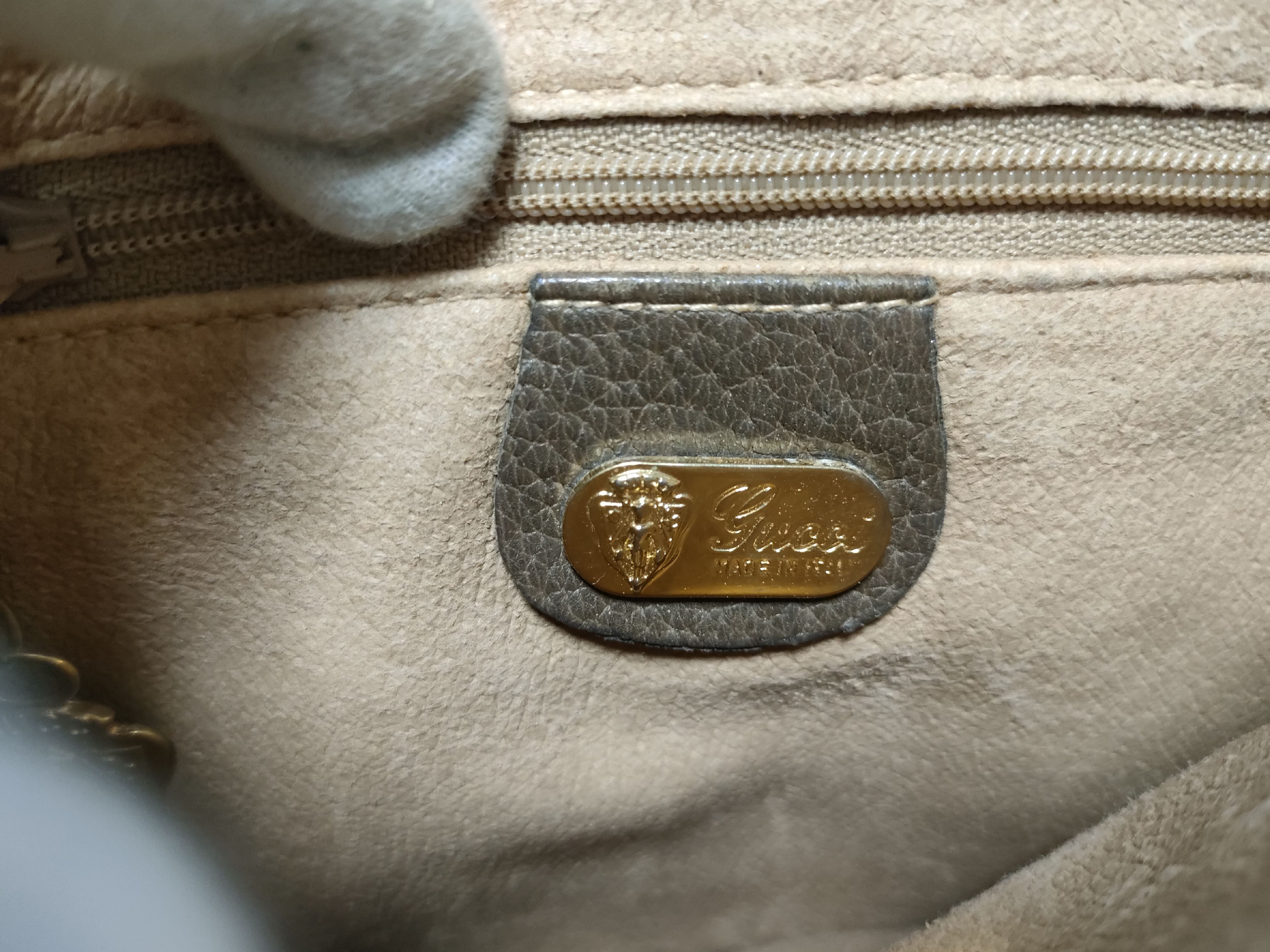 GG Supreme 007-49-5548 Shoulder Bag — view 11