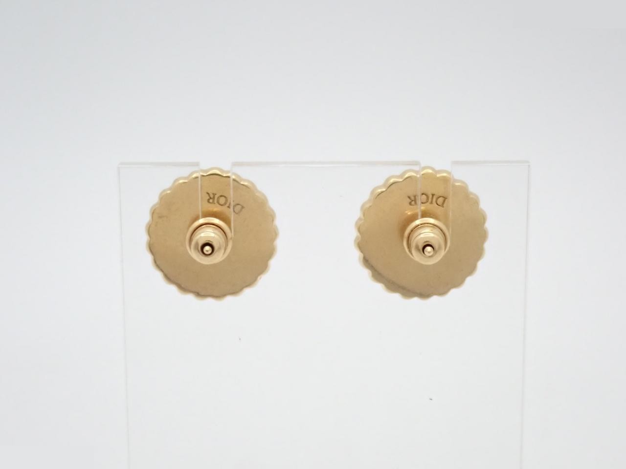 gold — view 2