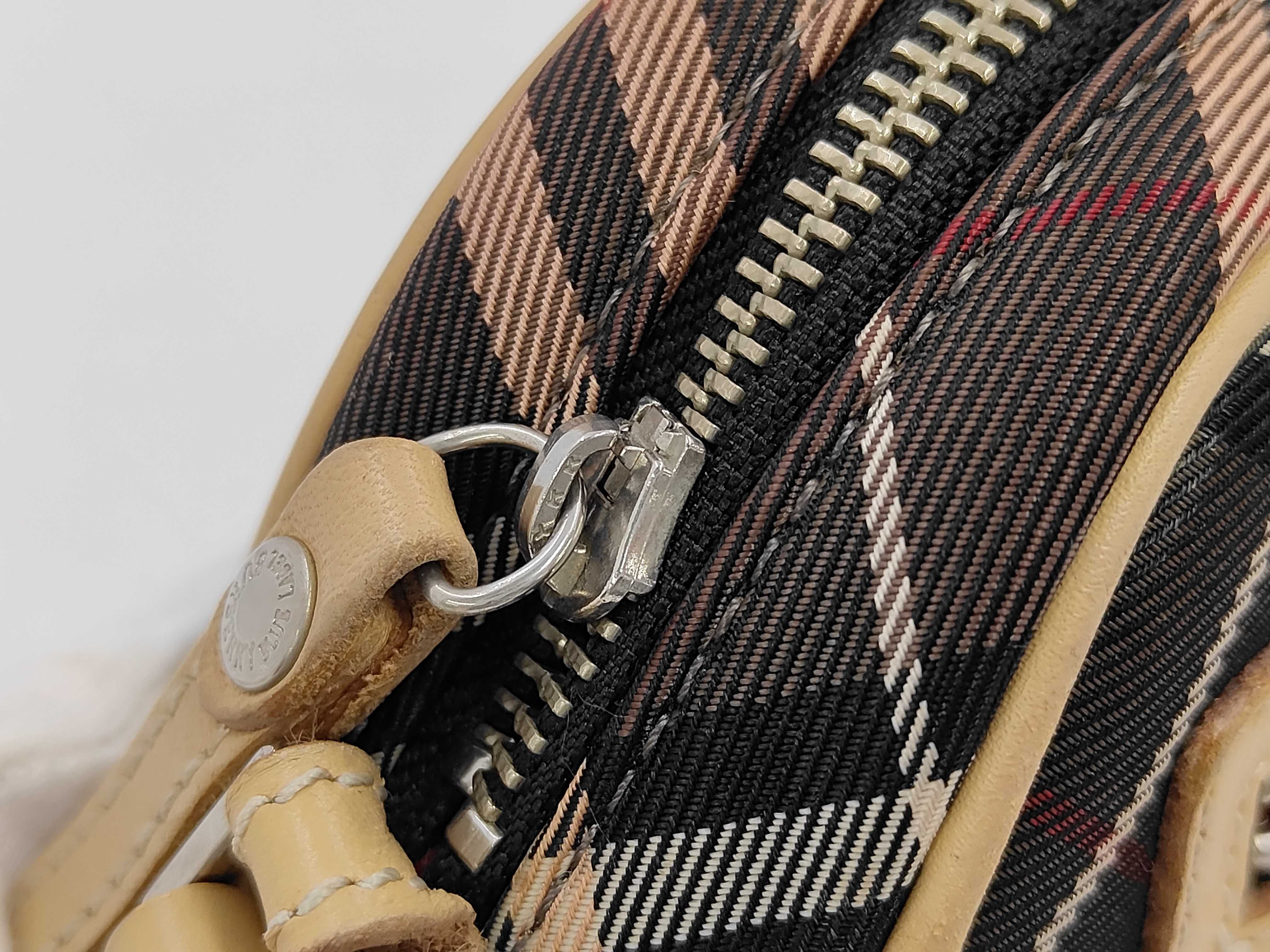 Blue Label Burberry Shoulder Bag — view 8
