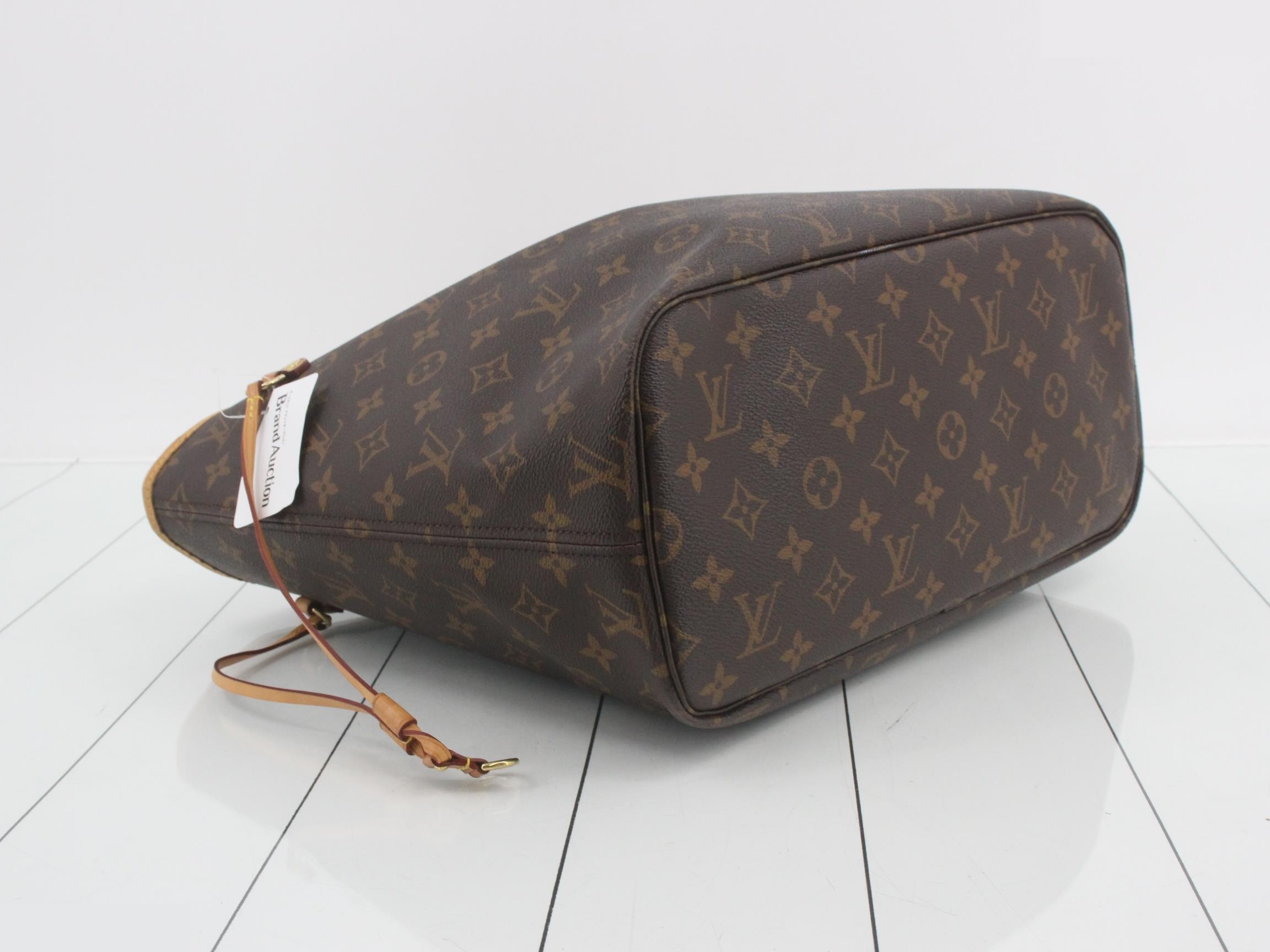 Monogram Neverfull MM Cerise Tote Bag with Pouch — view 5