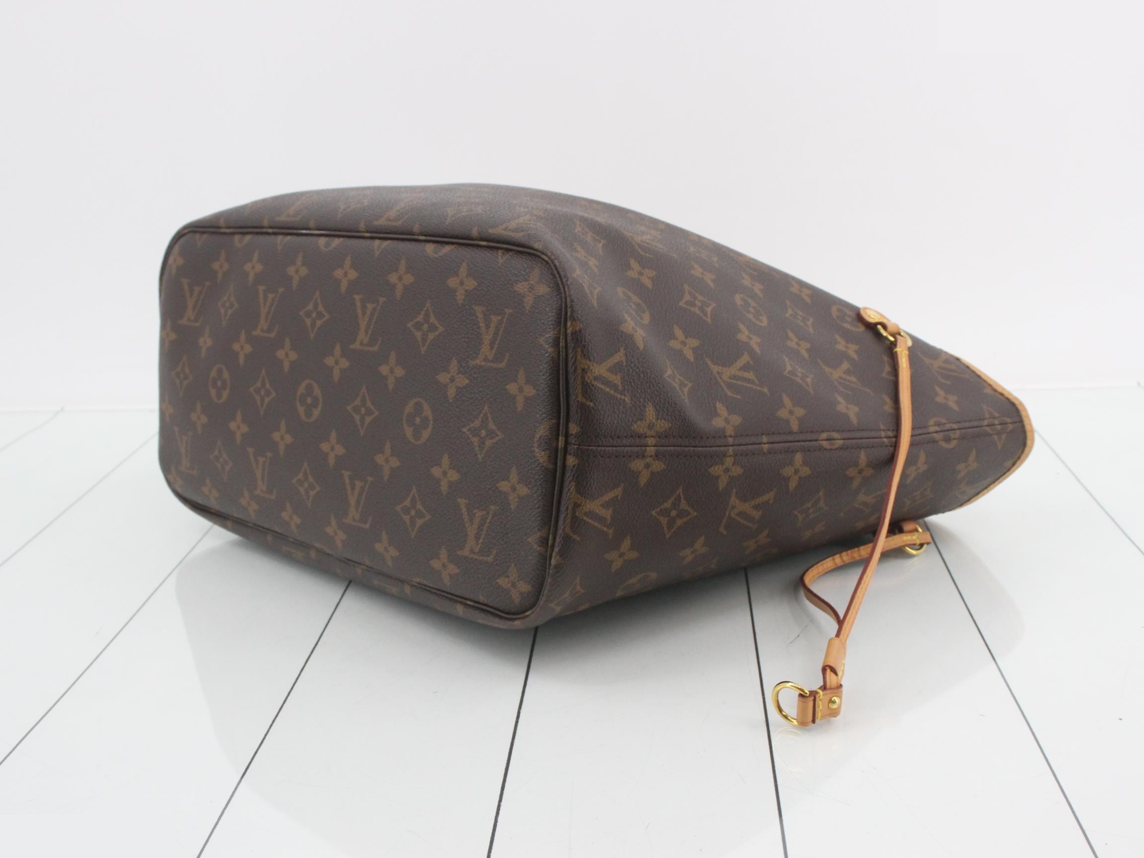 Monogram Neverfull MM Cerise Tote Bag with Pouch — view 6