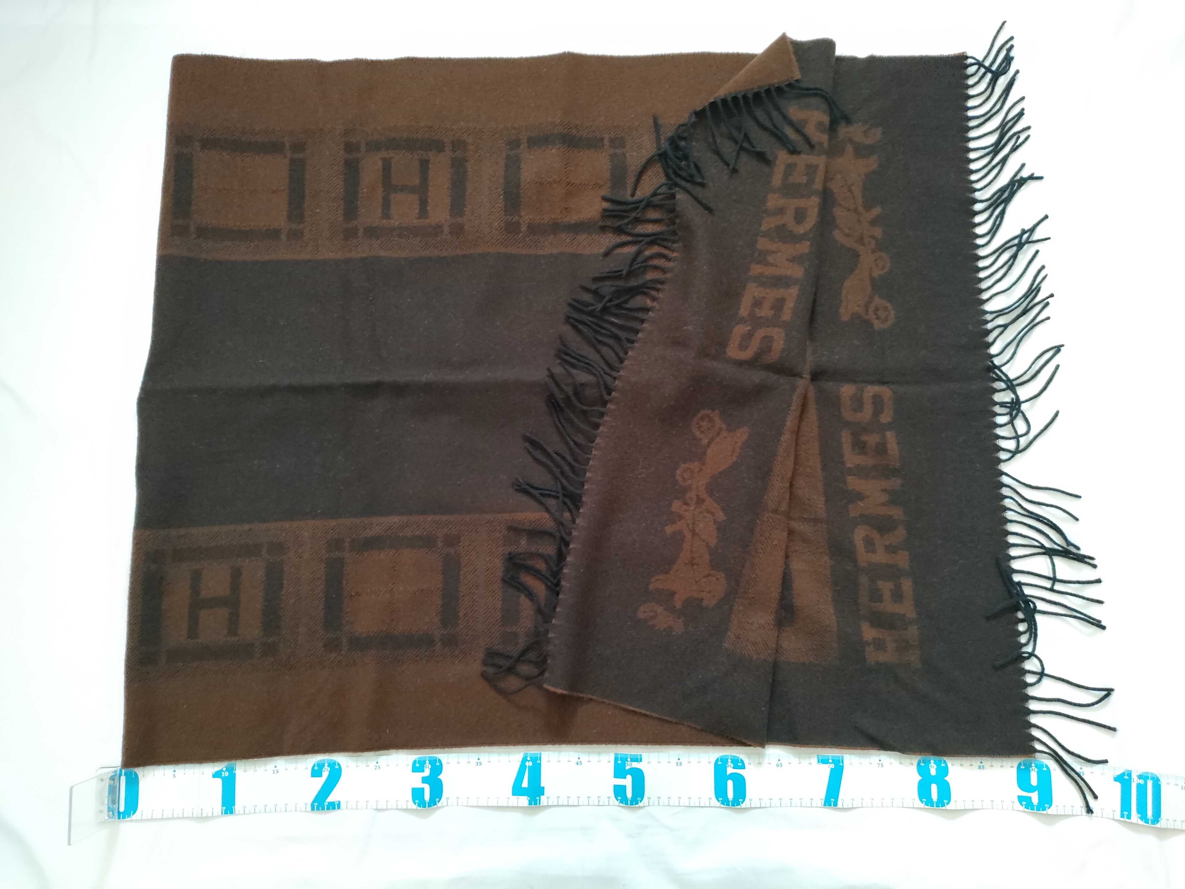 Large Stole and Other Accessories — view 2