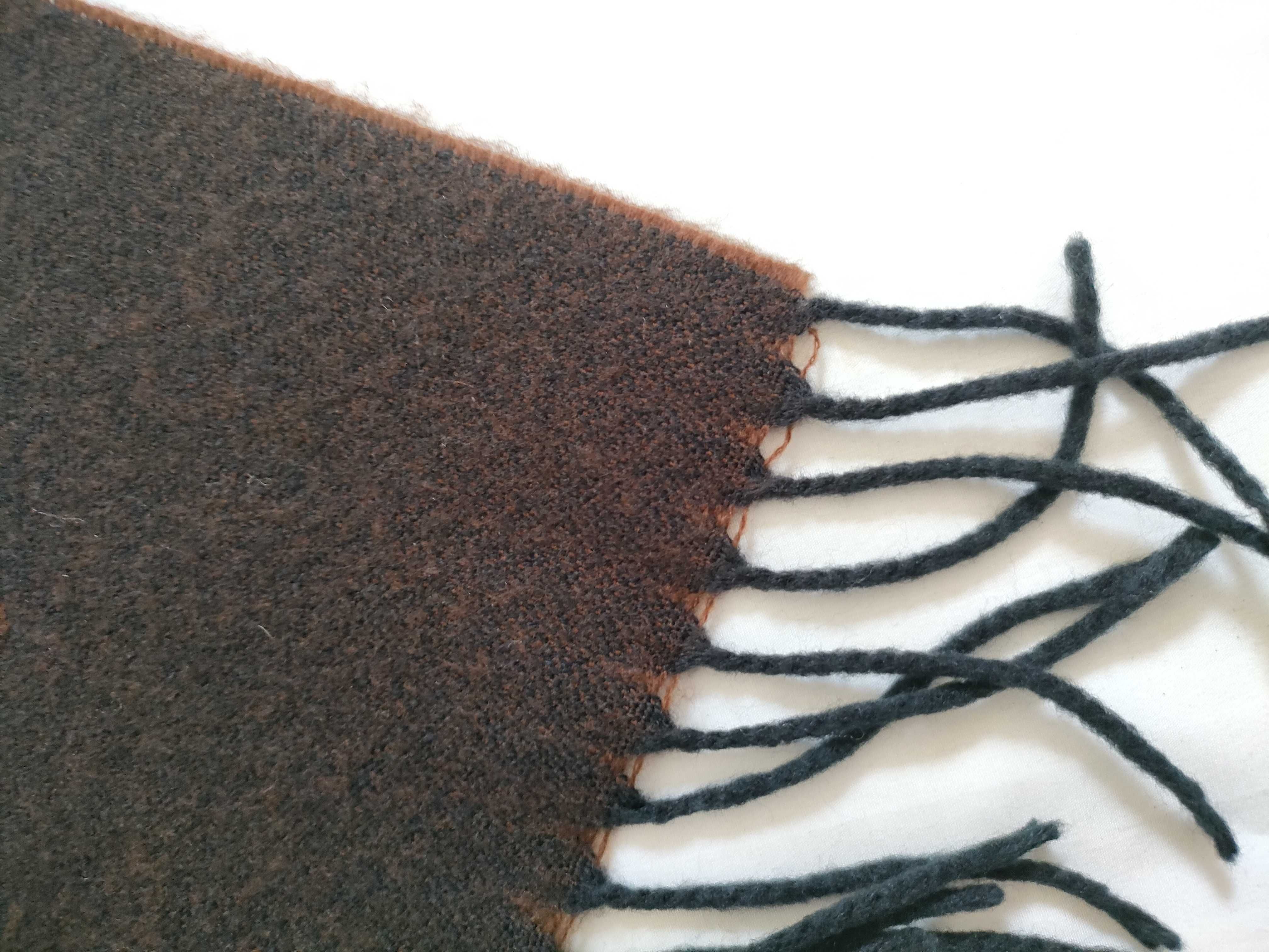 Large Stole and Other Accessories — view 4