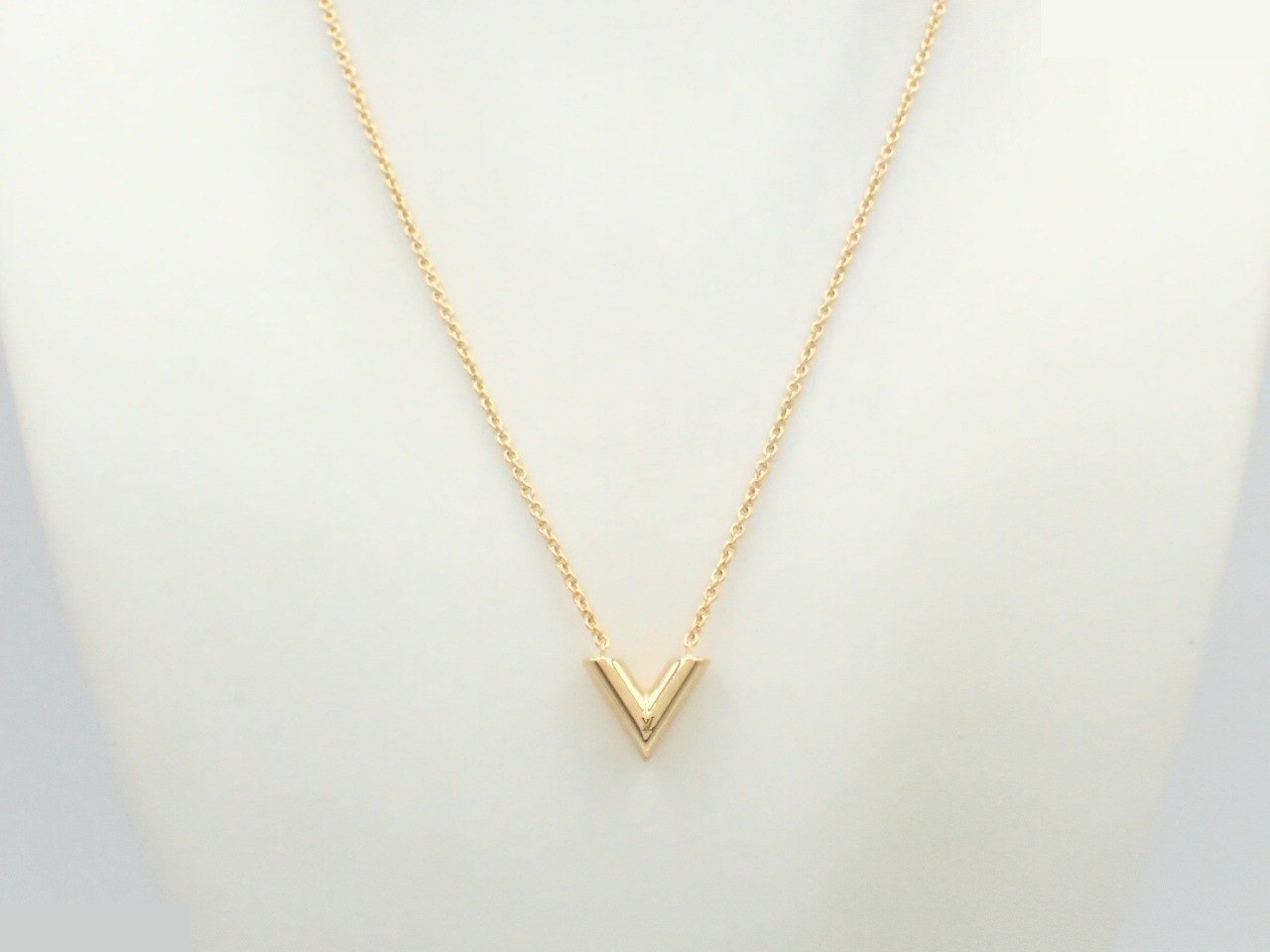 Essential V Necklace, chain approximately 46cm — view 3