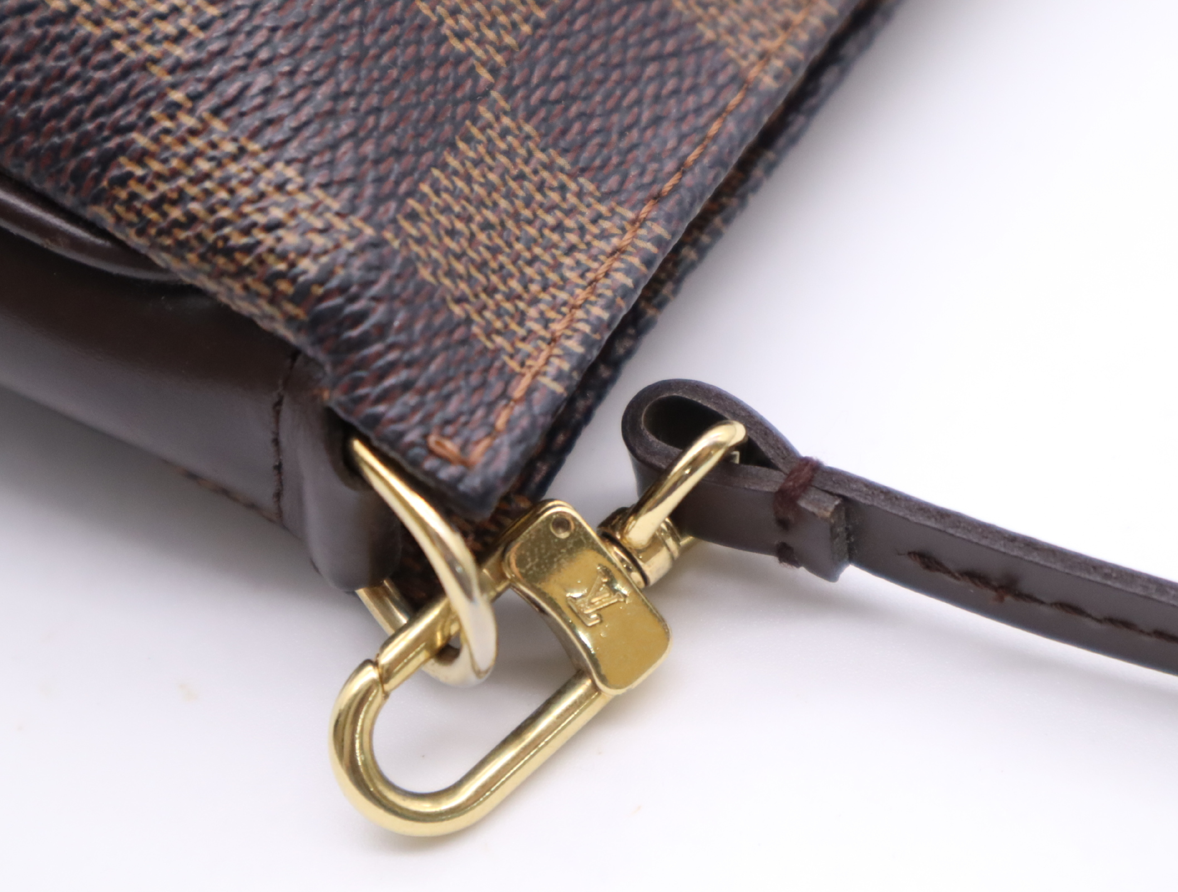 N51983 Damier Navona Pouch — view 8