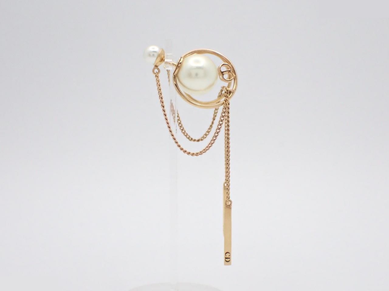 CD logo pearl earrings — view 3