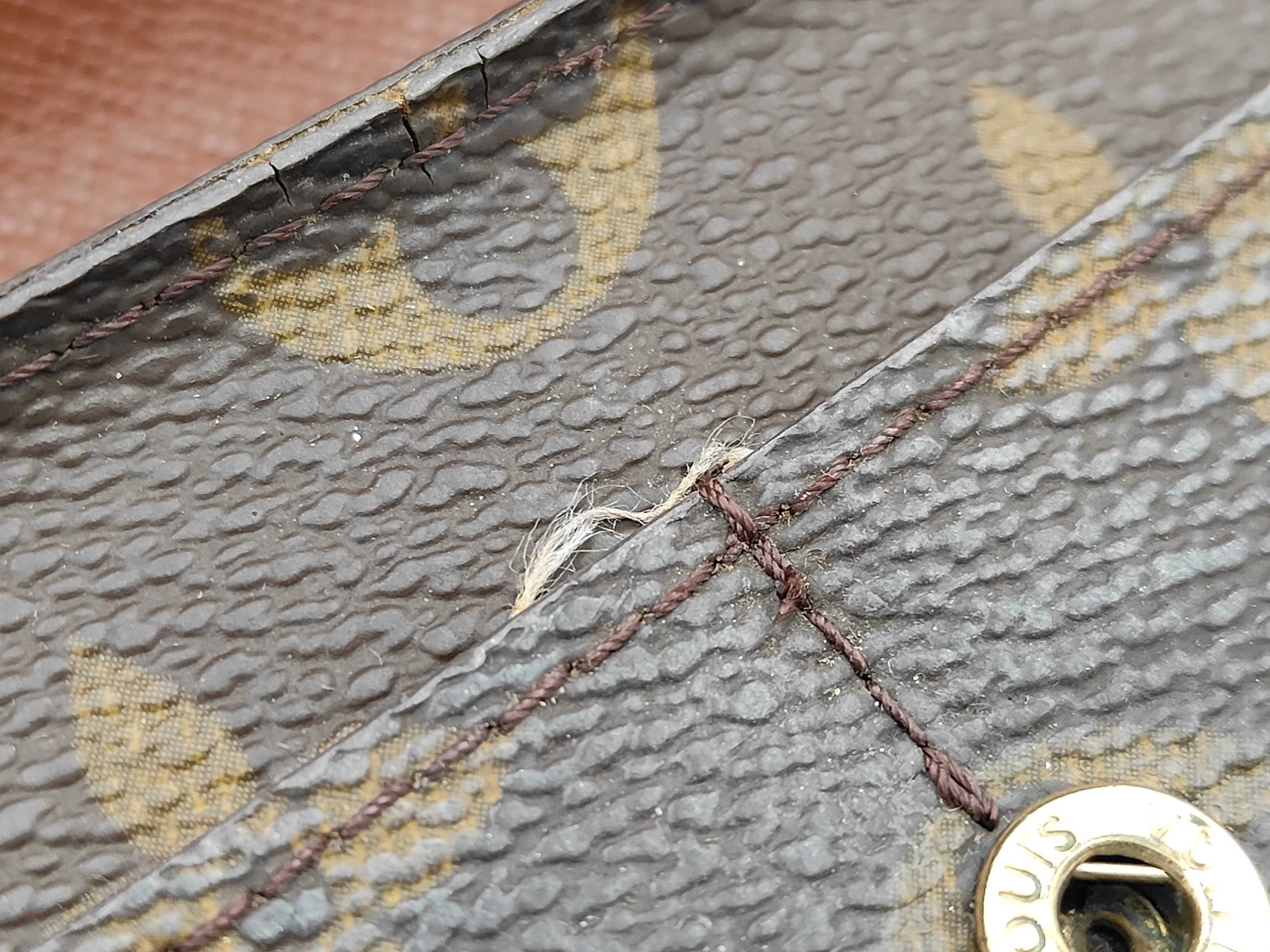 wallet — view 7