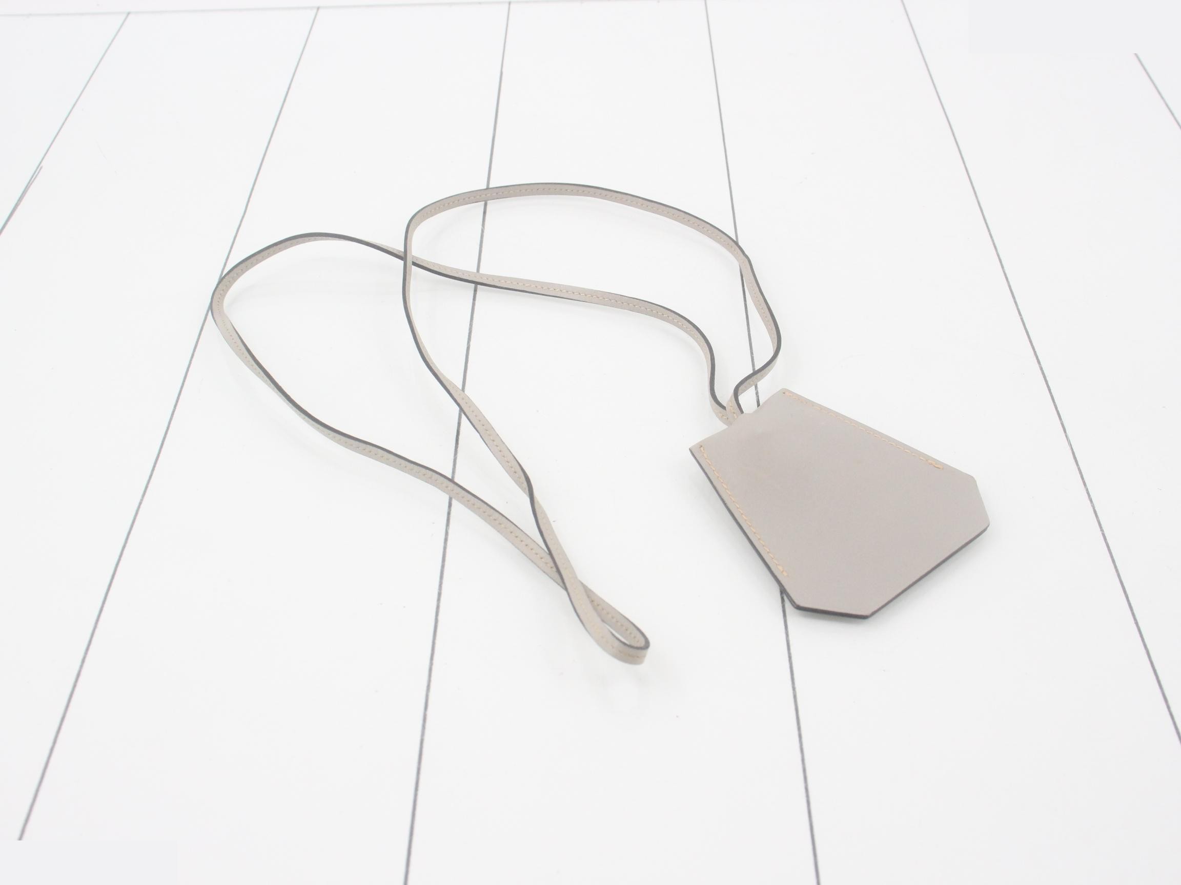 Clochette necklace, calfskin, gray — view 2