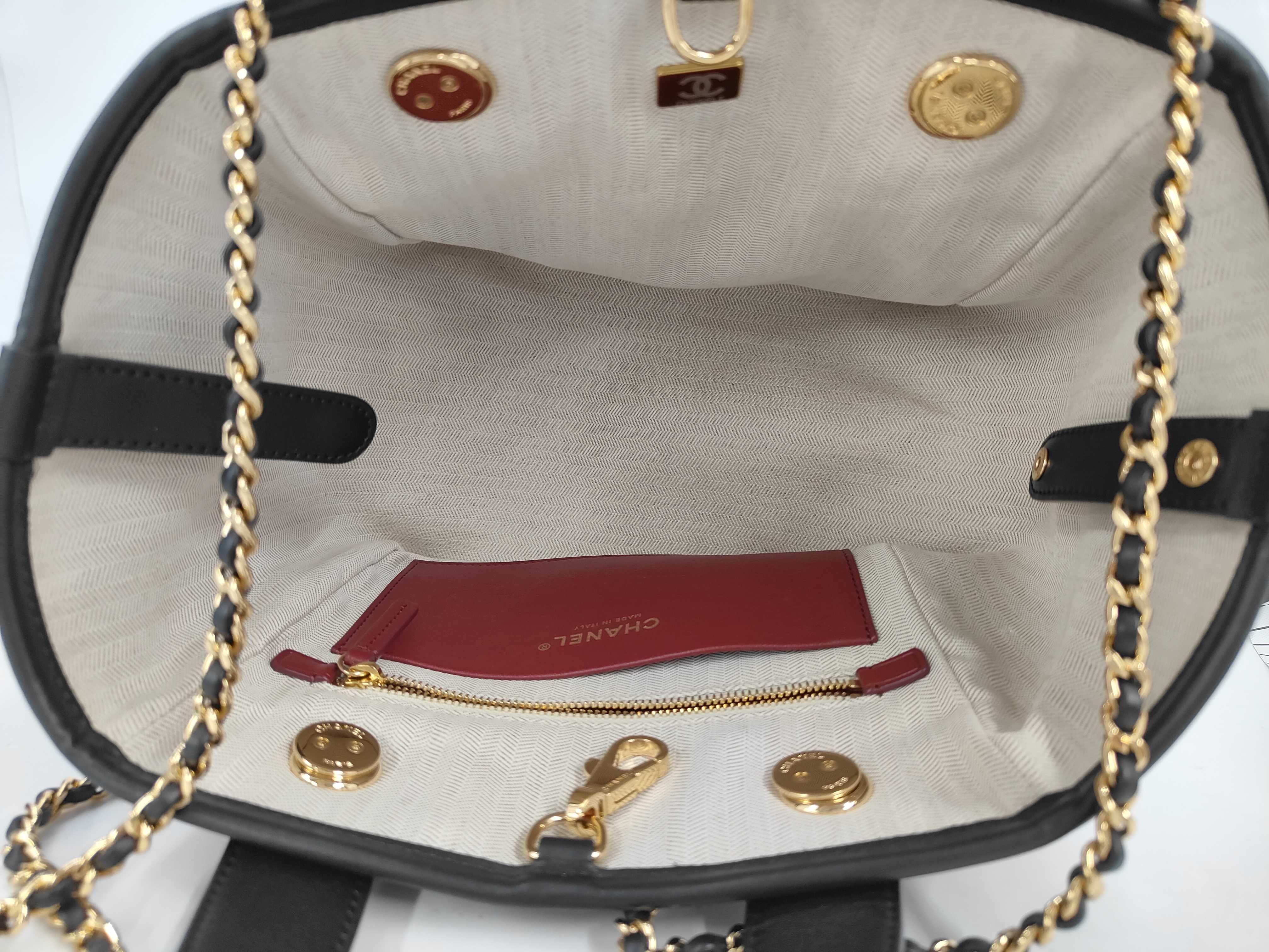 AS6199 Matelassé Mini Shopping Bag, Calfskin, CH1HHPLE, with Box and Dust Bag, Shoulder Bag — view 9
