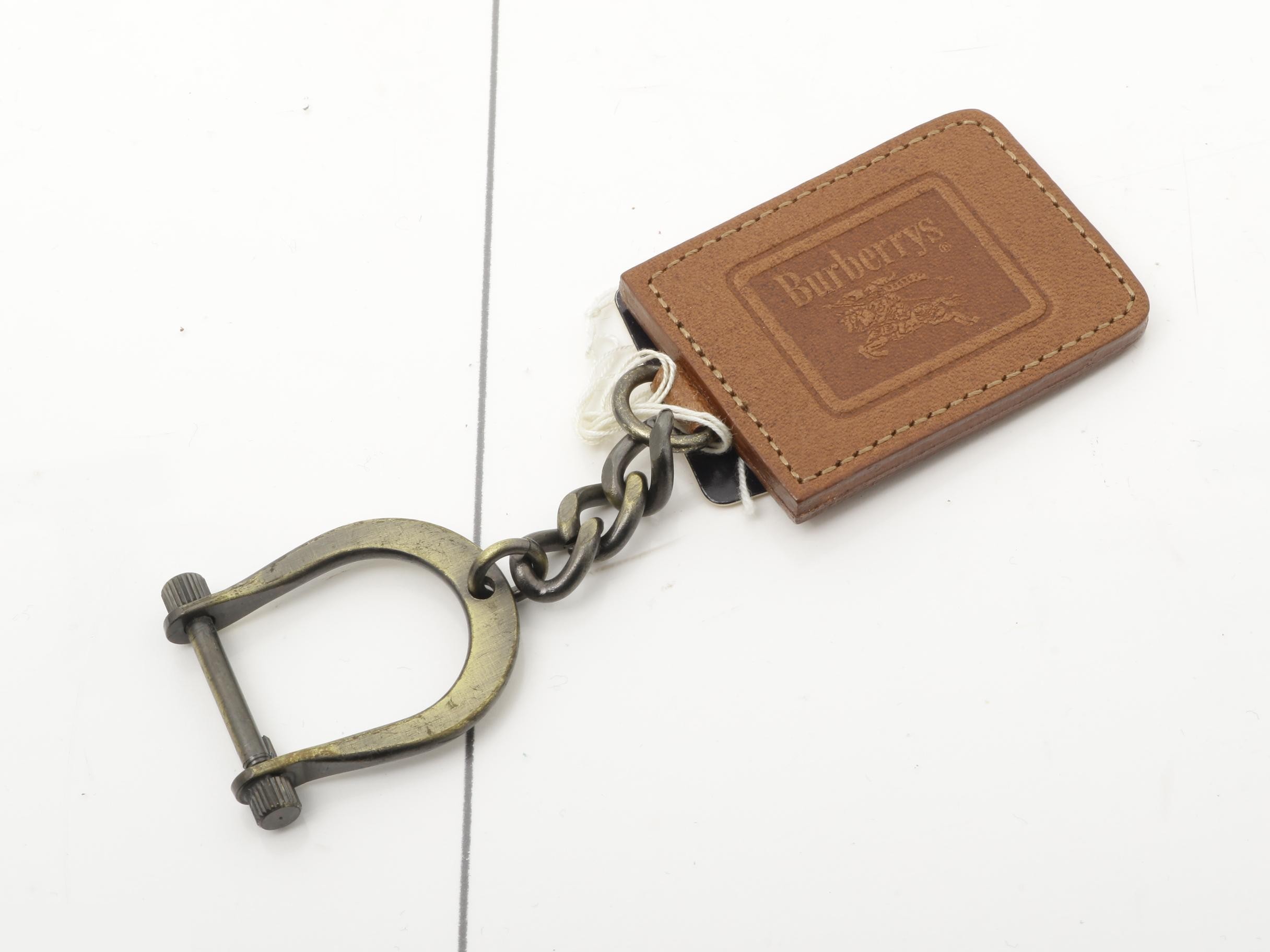 Other lines: Small items, accessories, cell phone straps, keychains - Burberry