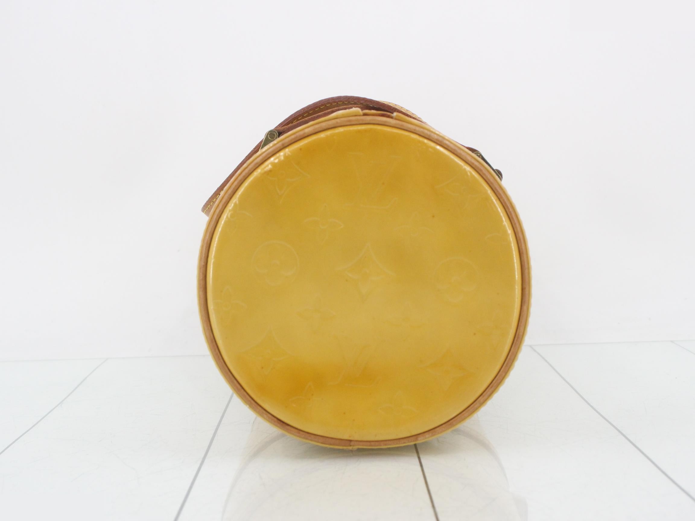 handbag — view 3
