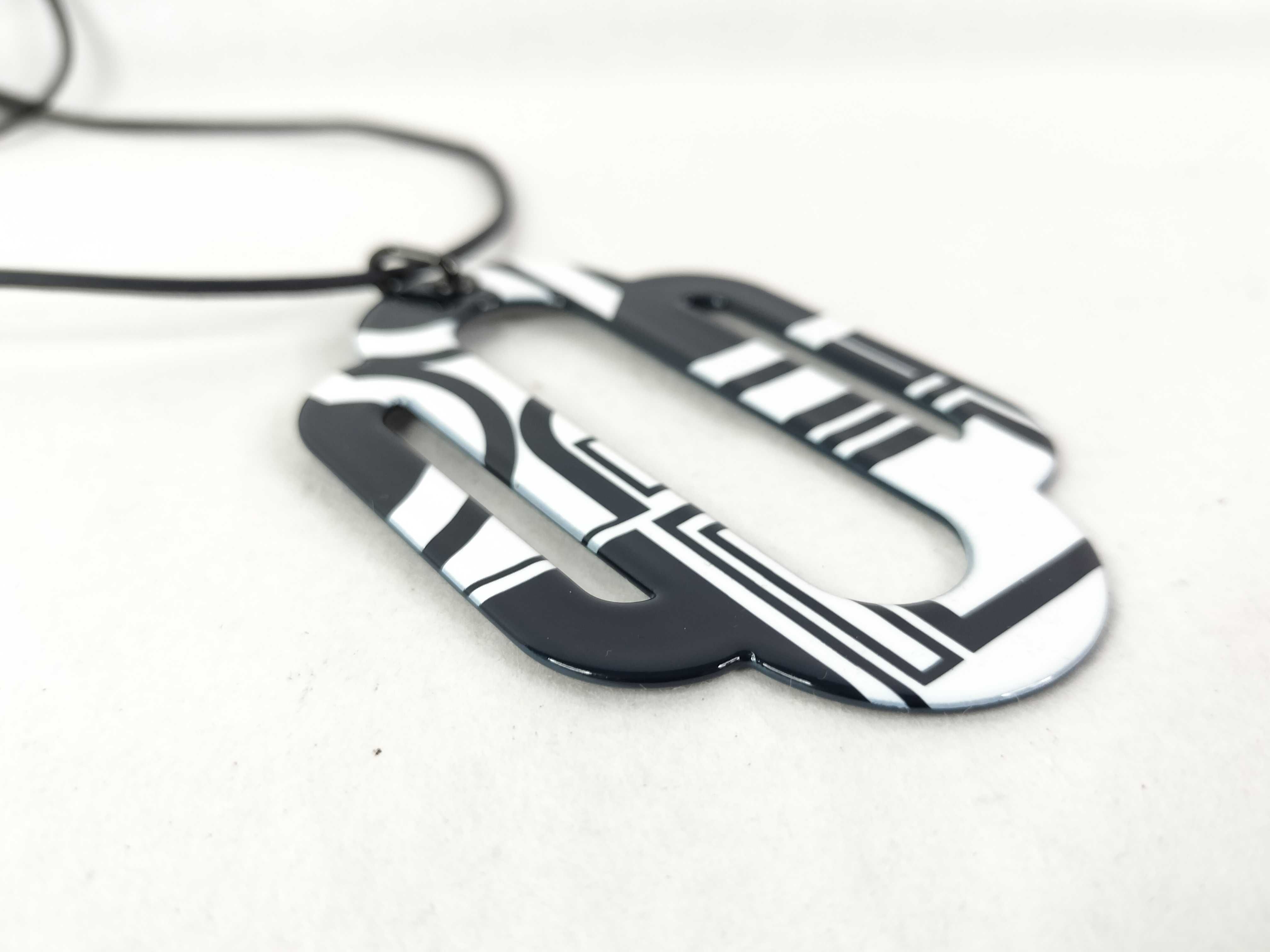 necklace — view 3