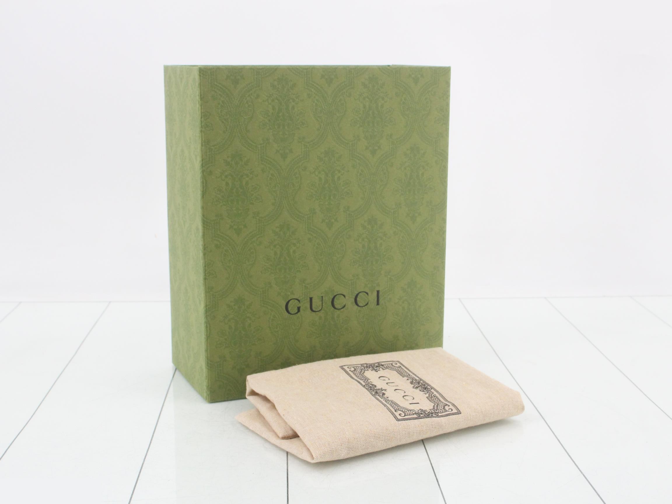 GG Marmont Quilted Shoulder Bag — view 7