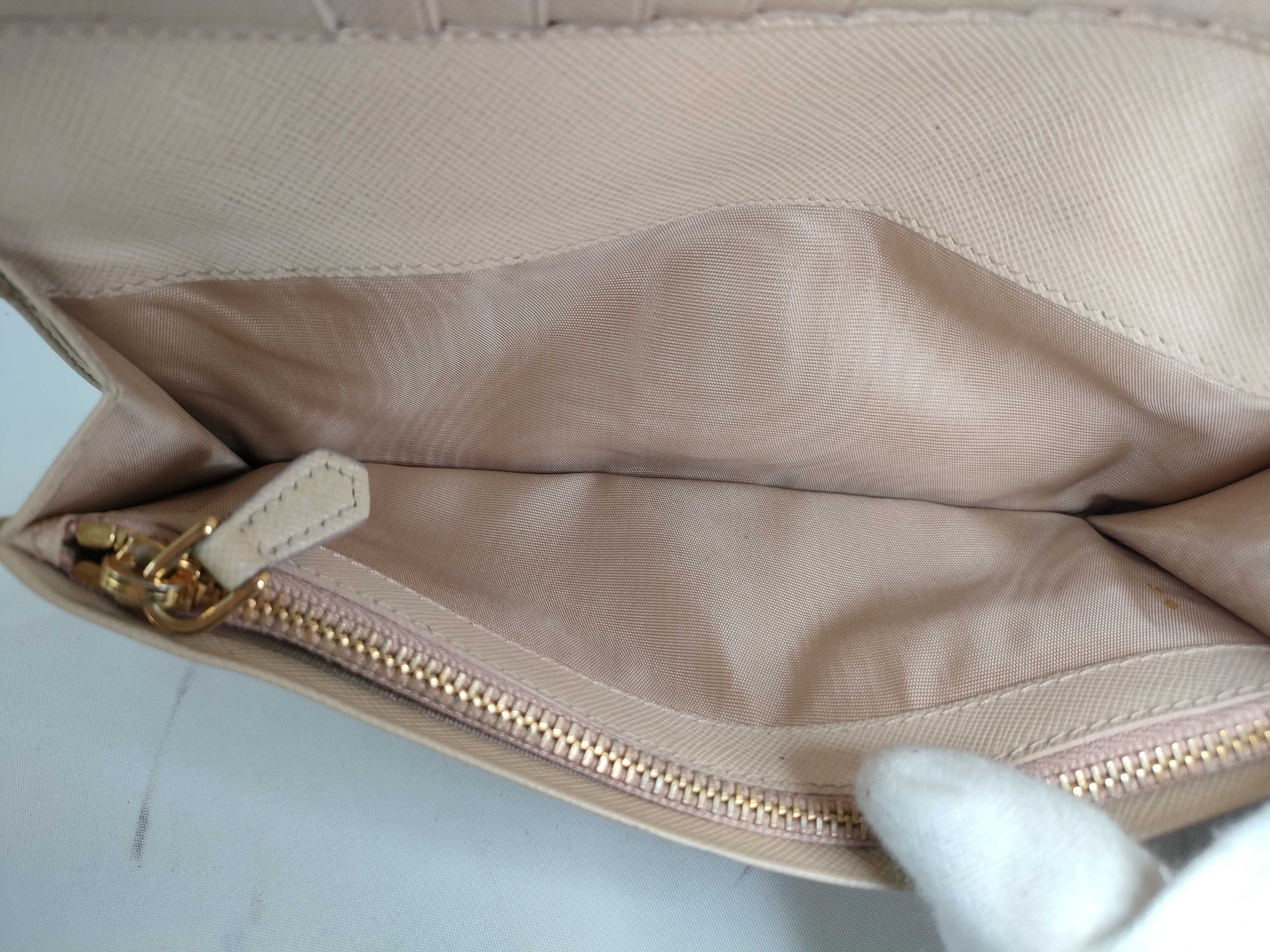 bi-fold long wallet, light beige. — view 11