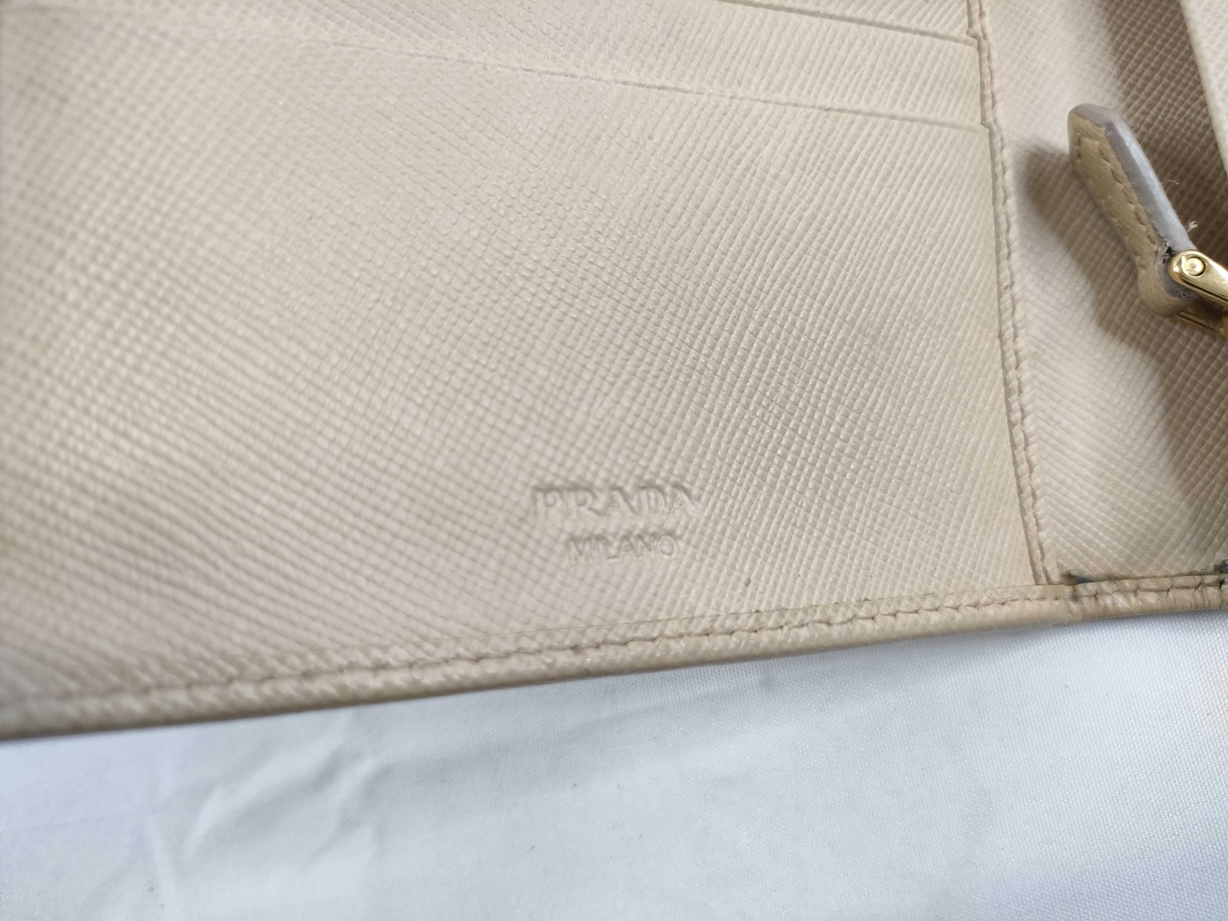 bi-fold long wallet, light beige. — view 9