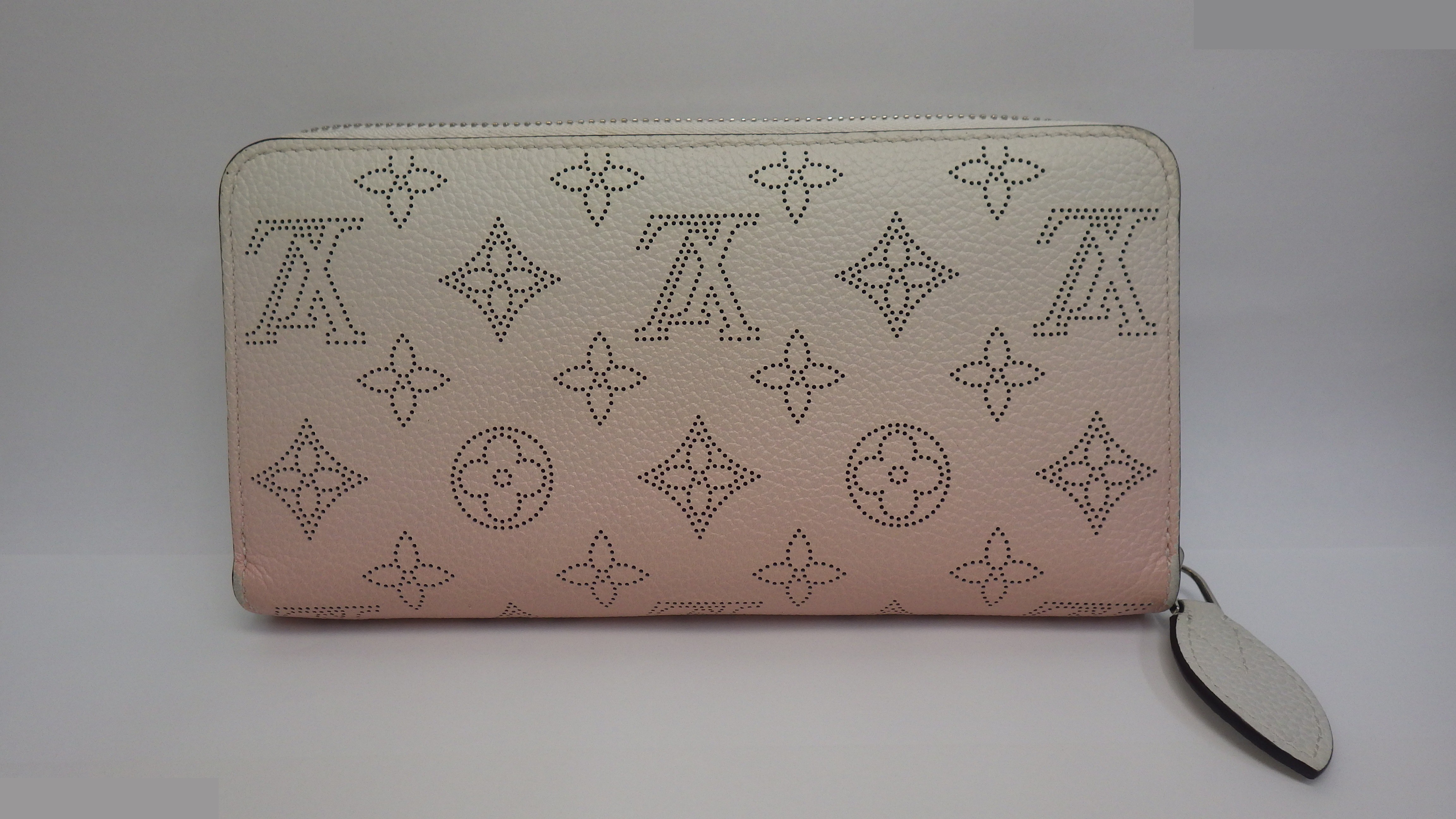 Monogram Mahina Zippy Wallet — view 2