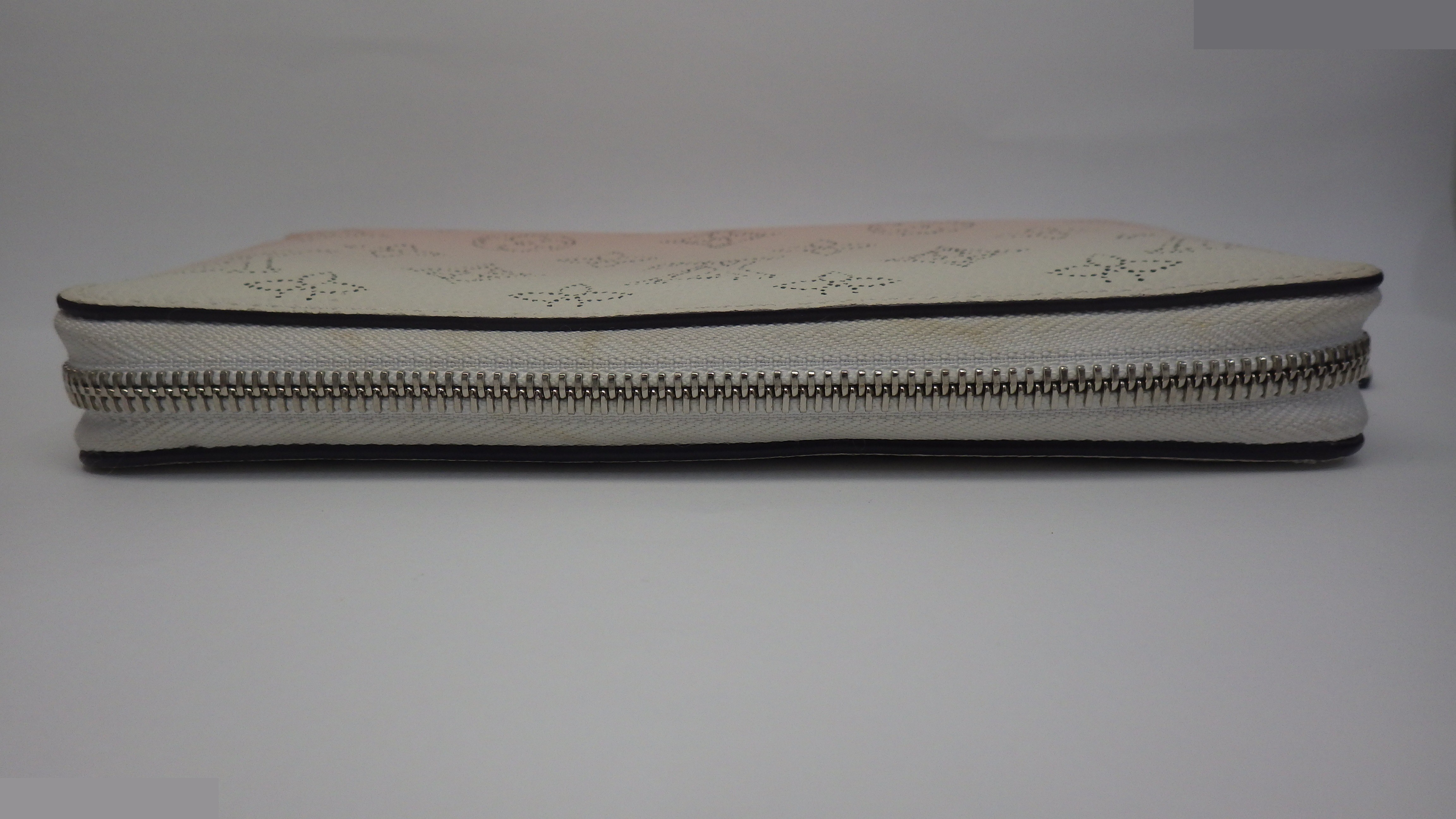 Monogram Mahina Zippy Wallet — view 3