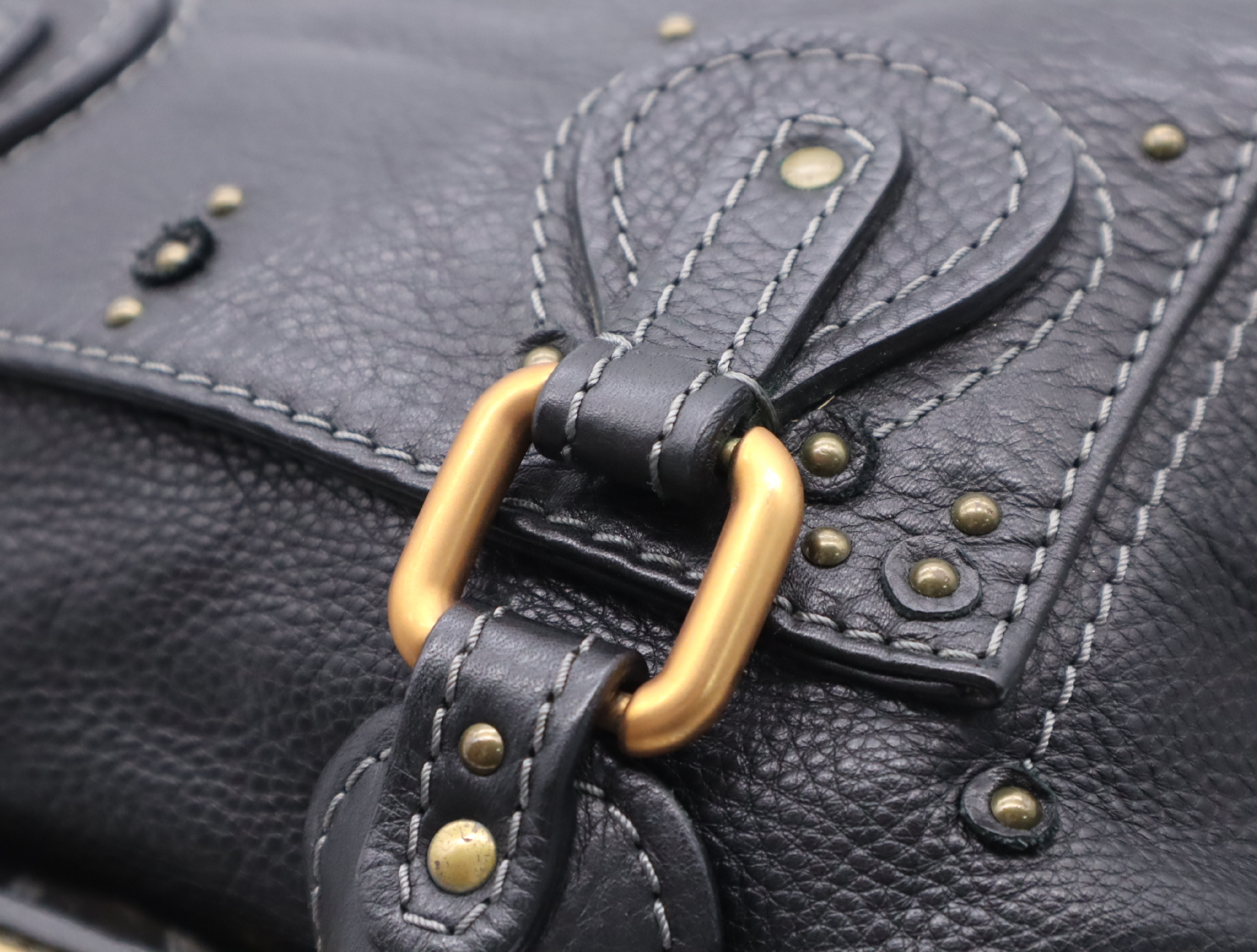 Paddington Medium Black Handbag with Shoulder Strap, Padlock, Key, and Dust Bag — view 10