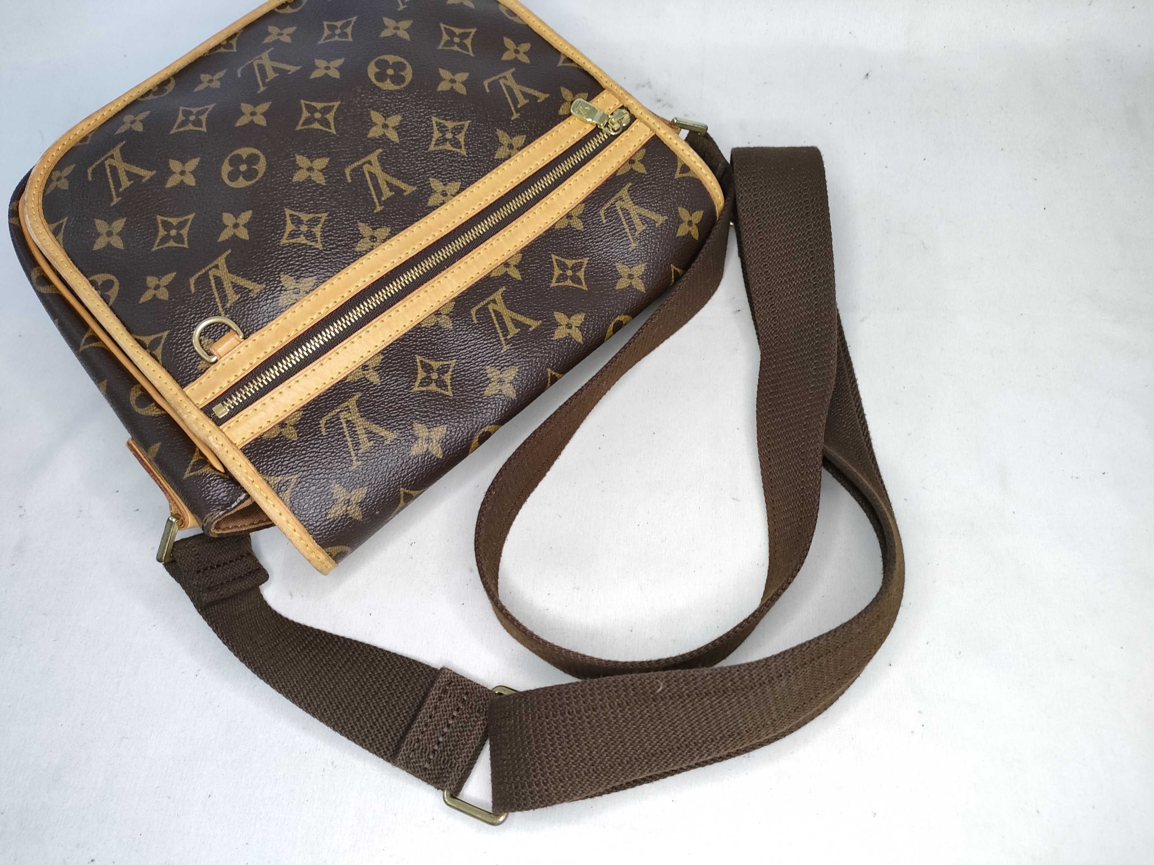 Monogram Louis Vuitton Monogram Messenger Bosfall PM Shoulder Bag M40106 MI0056 Shoulder Bag — view 3