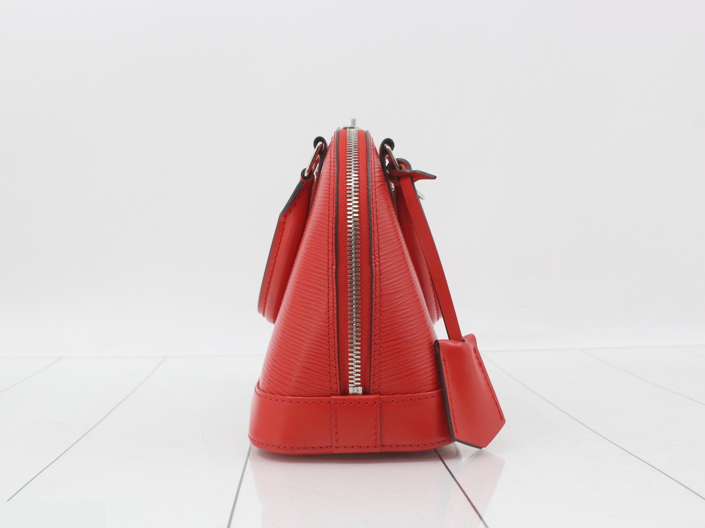 Epi Alma BB Coquelicot 2-Way Handbag — view 4