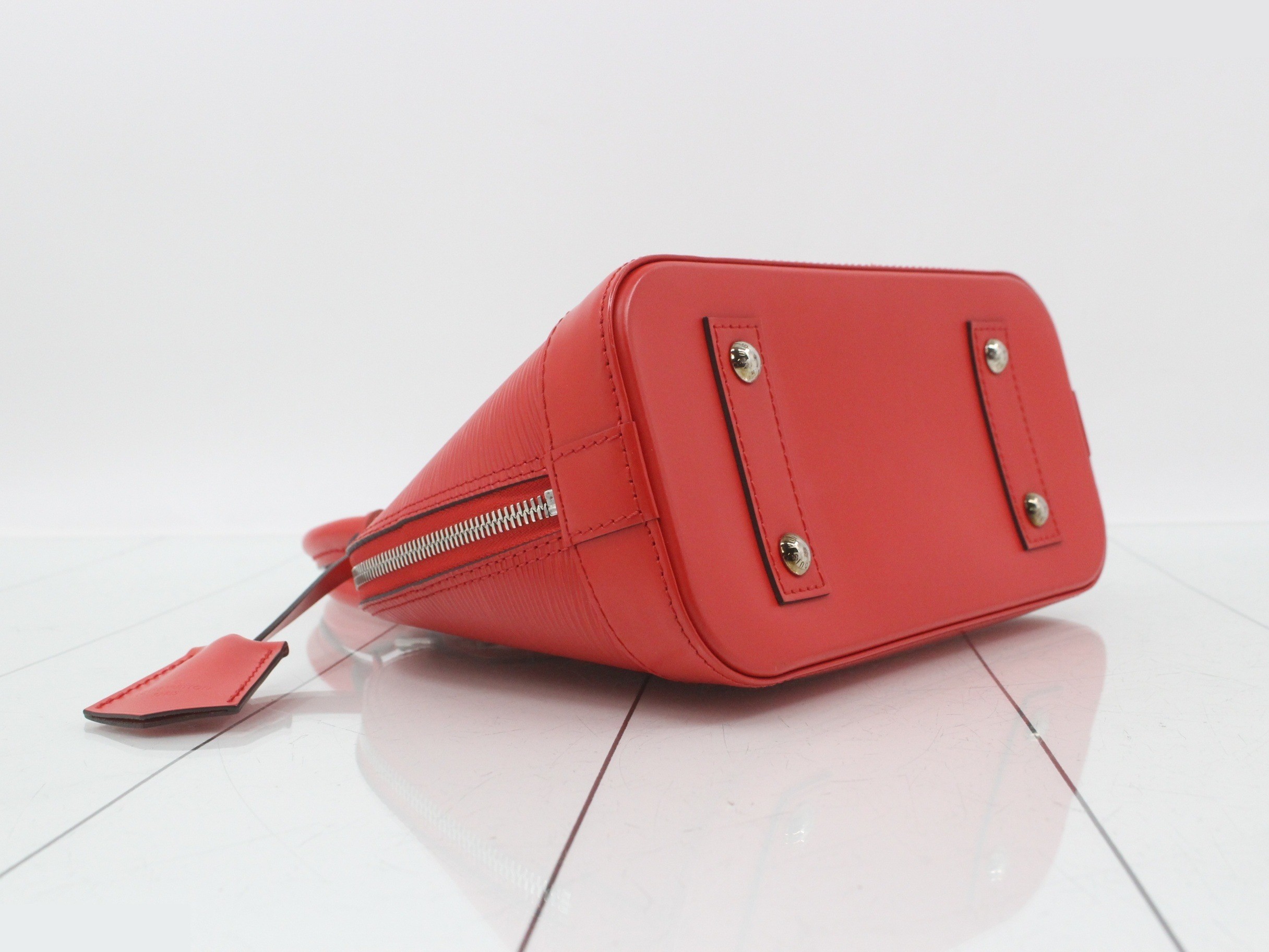 Epi Alma BB Coquelicot 2-Way Handbag — view 5