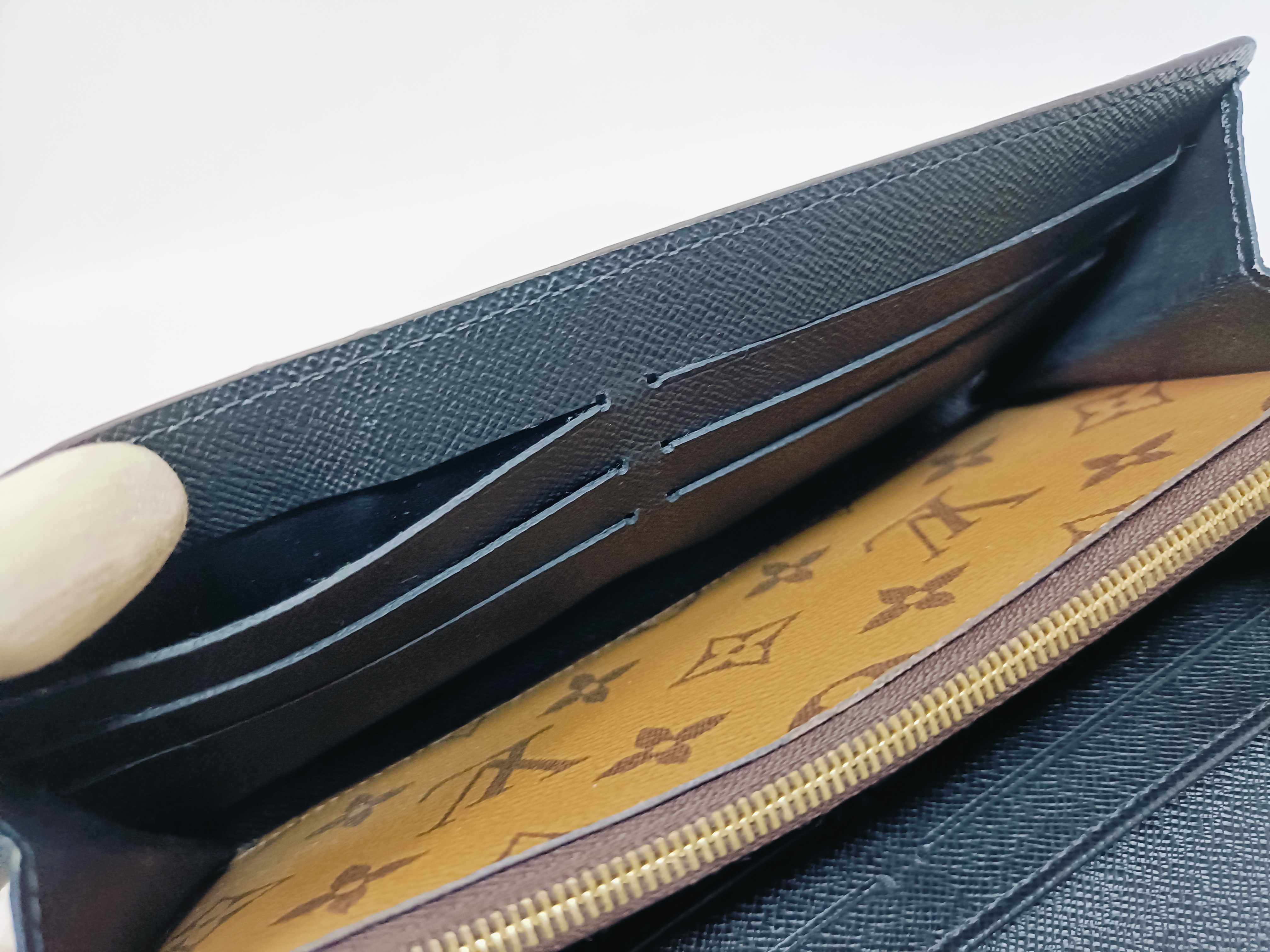 Monogram Portefeuille Sarah Reverse Wallet — view 13