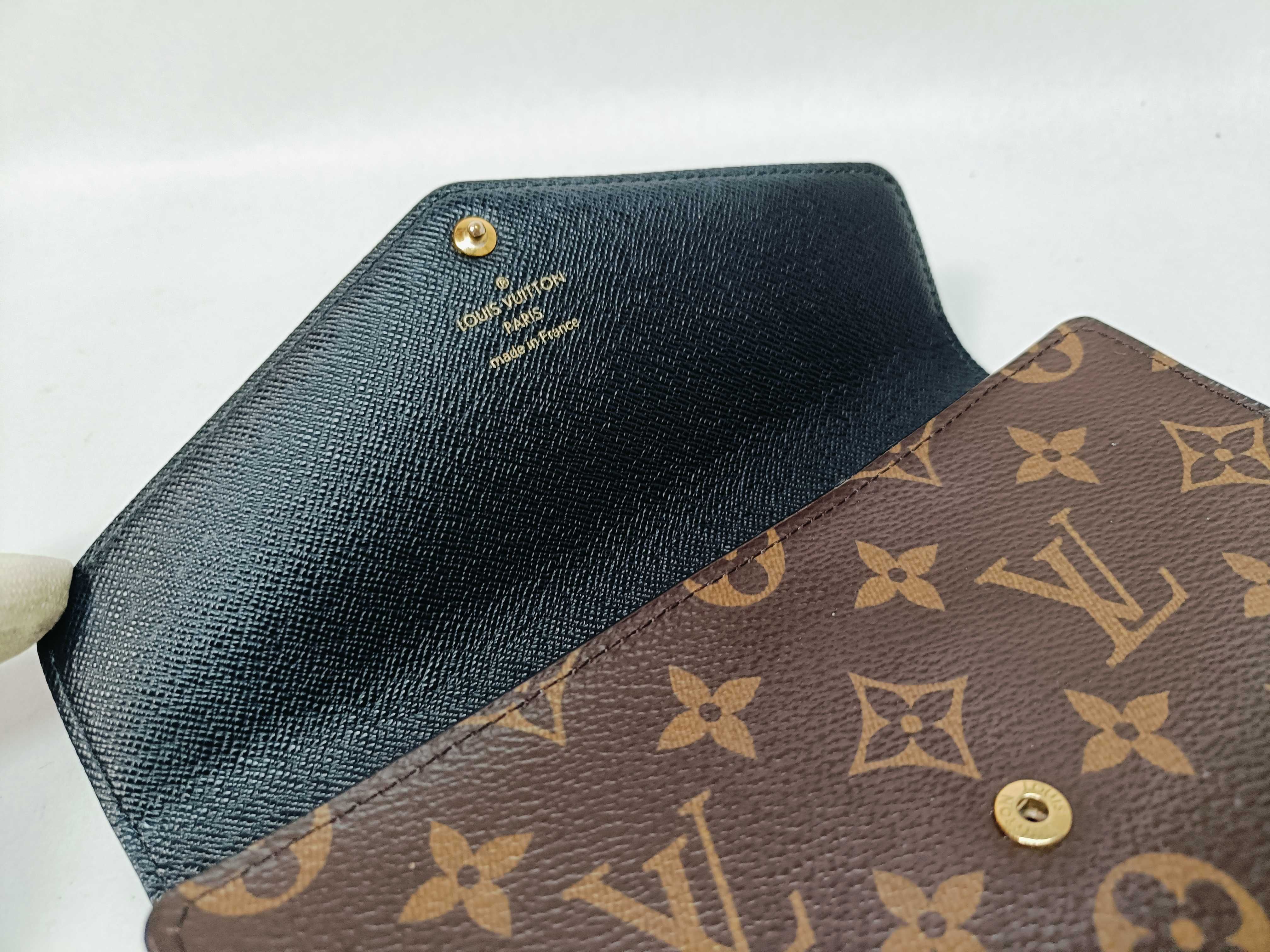 Monogram Portefeuille Sarah Reverse Wallet — view 8
