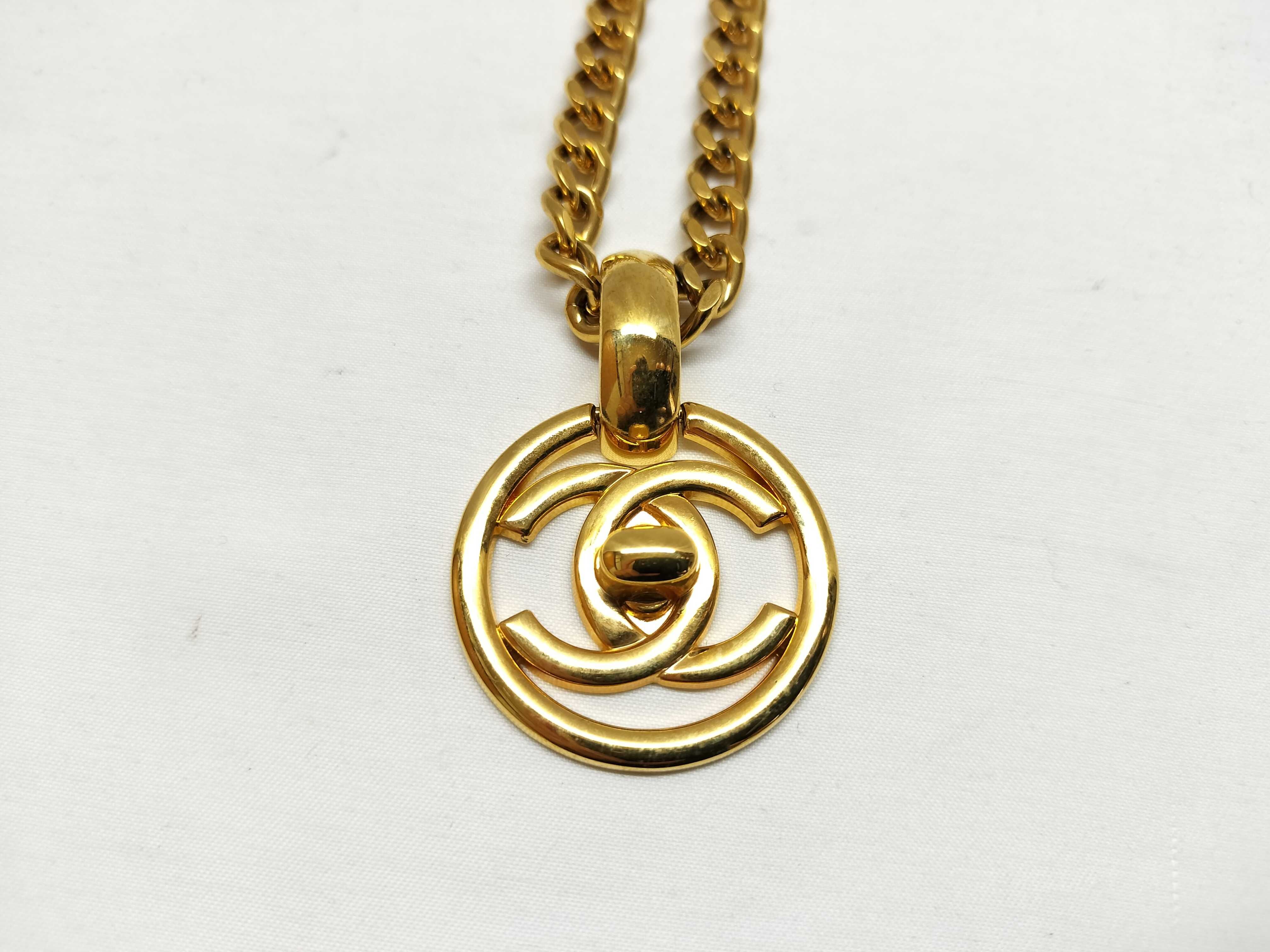 Turnlock Necklace Gold GP 97P Necklace