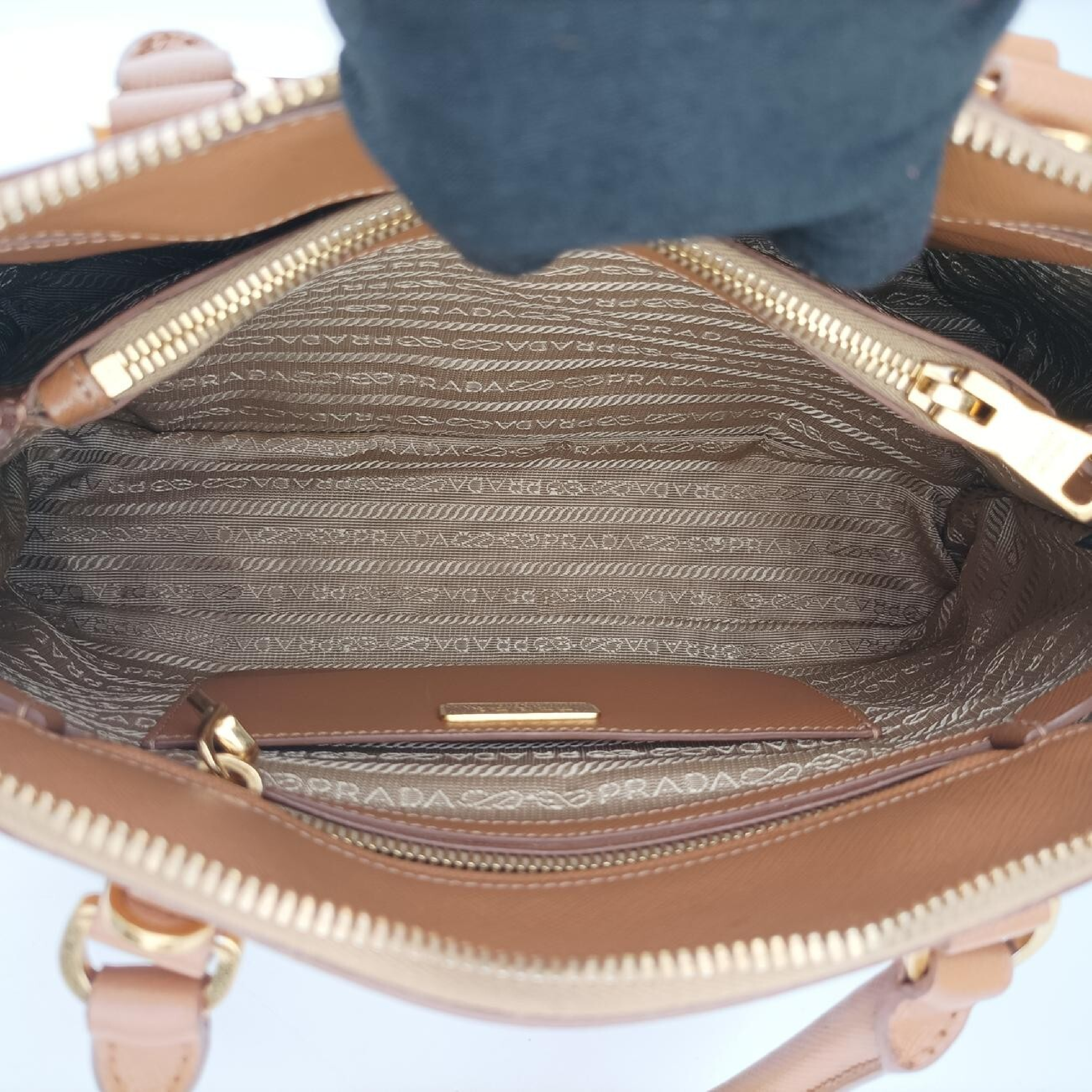 Promenade Brown Saffiano Patent BN2567 239/I 208 Handbag — view 6