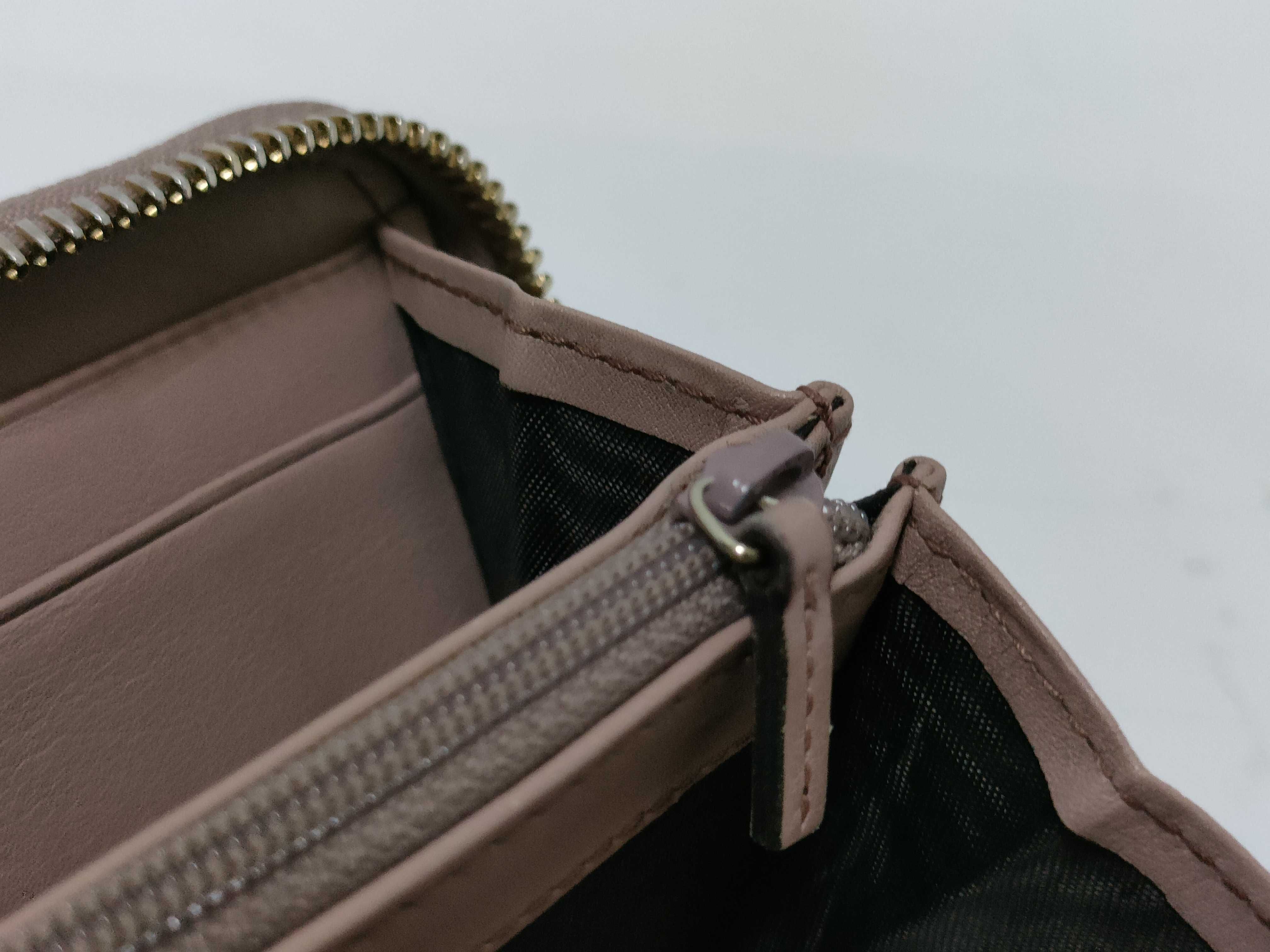 wallet (with some minor imperfections) — view 10