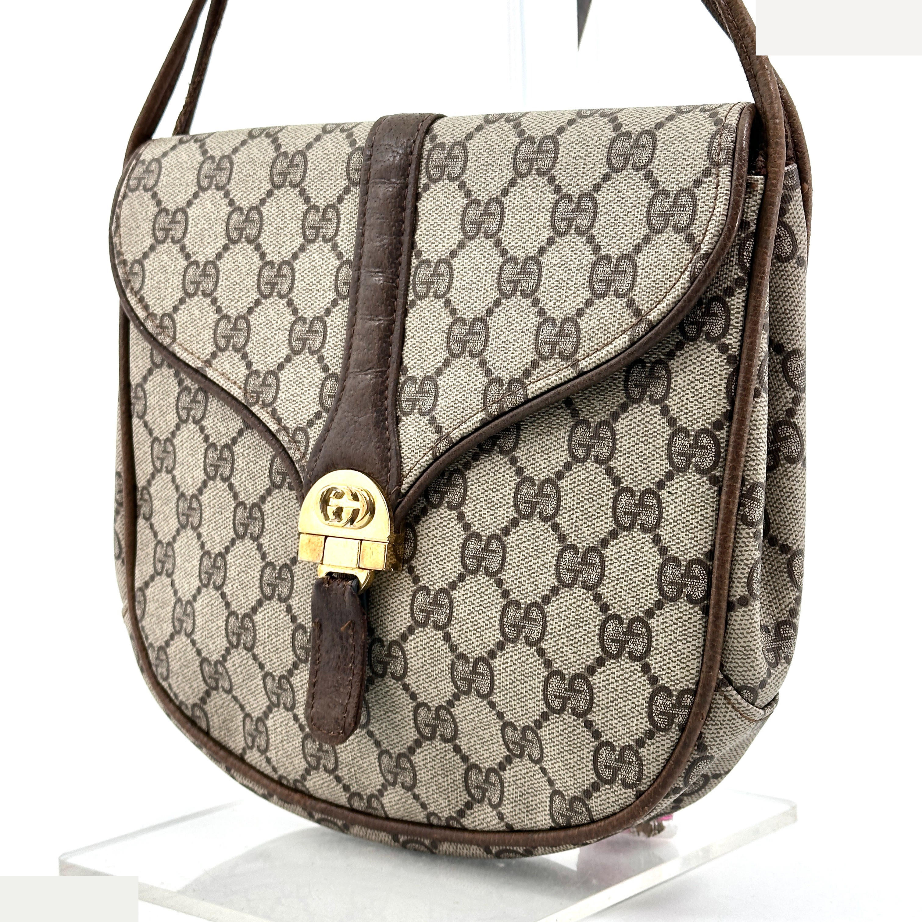 GG Supreme Canvas Shoulder Bag — view 2