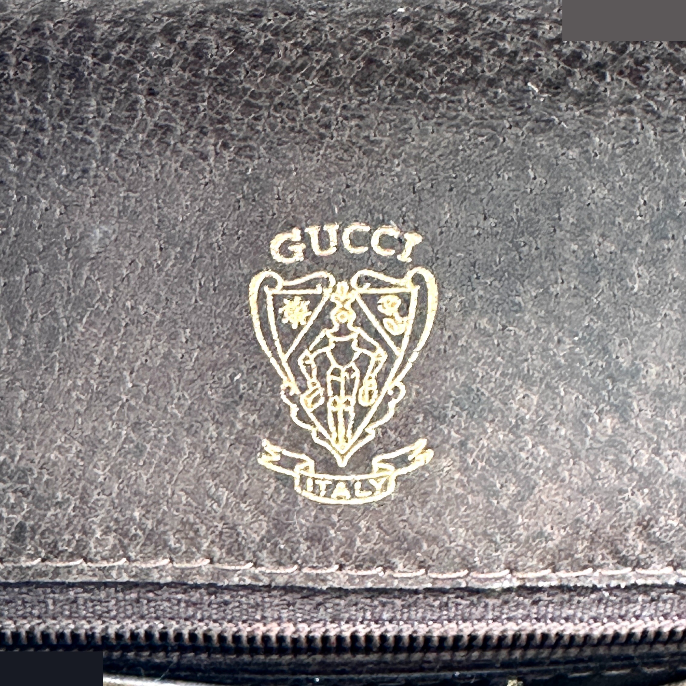 GG Supreme Canvas Shoulder Bag — view 8