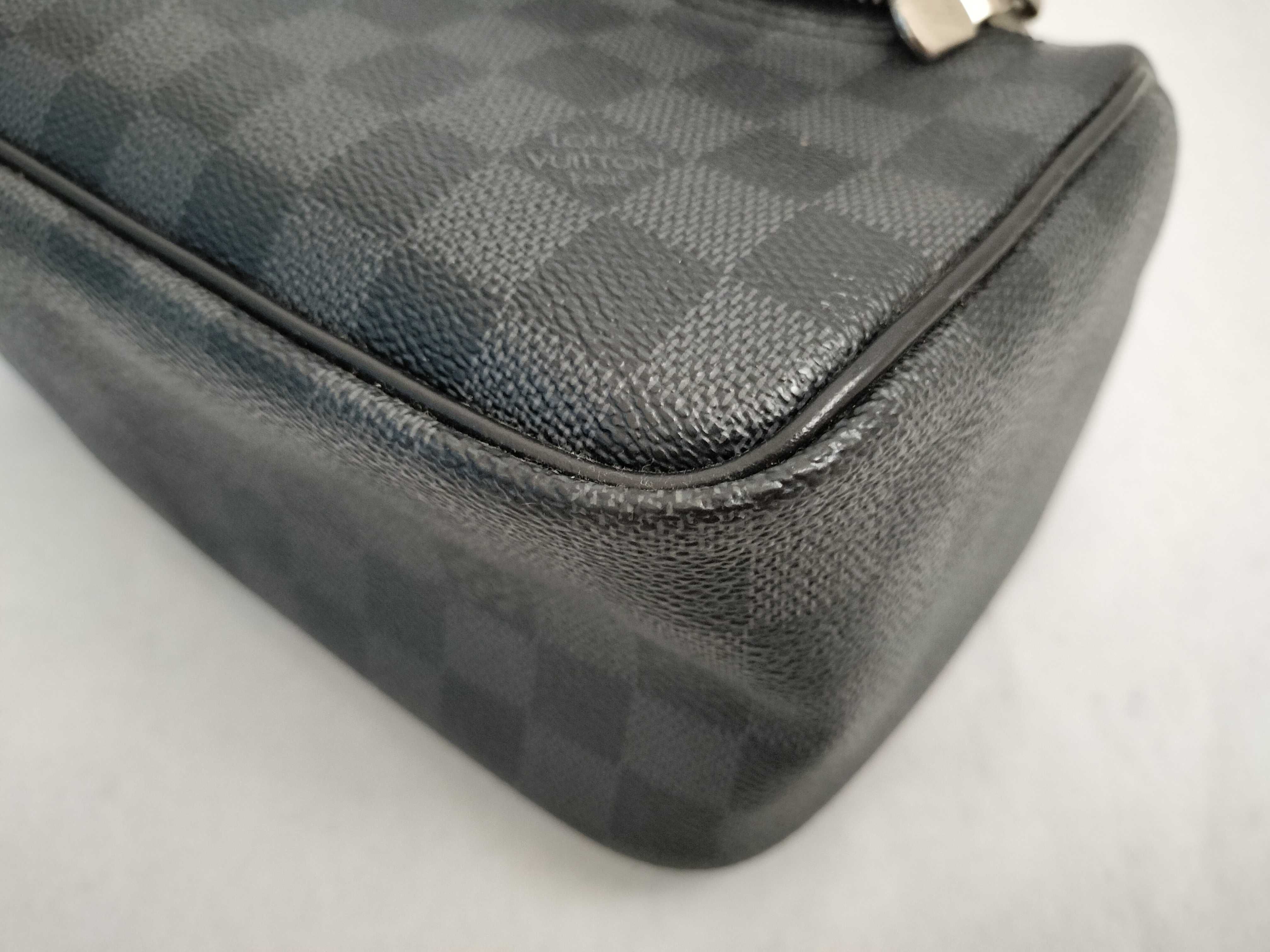 Damier Graphite Pouch Second Bag — view 7