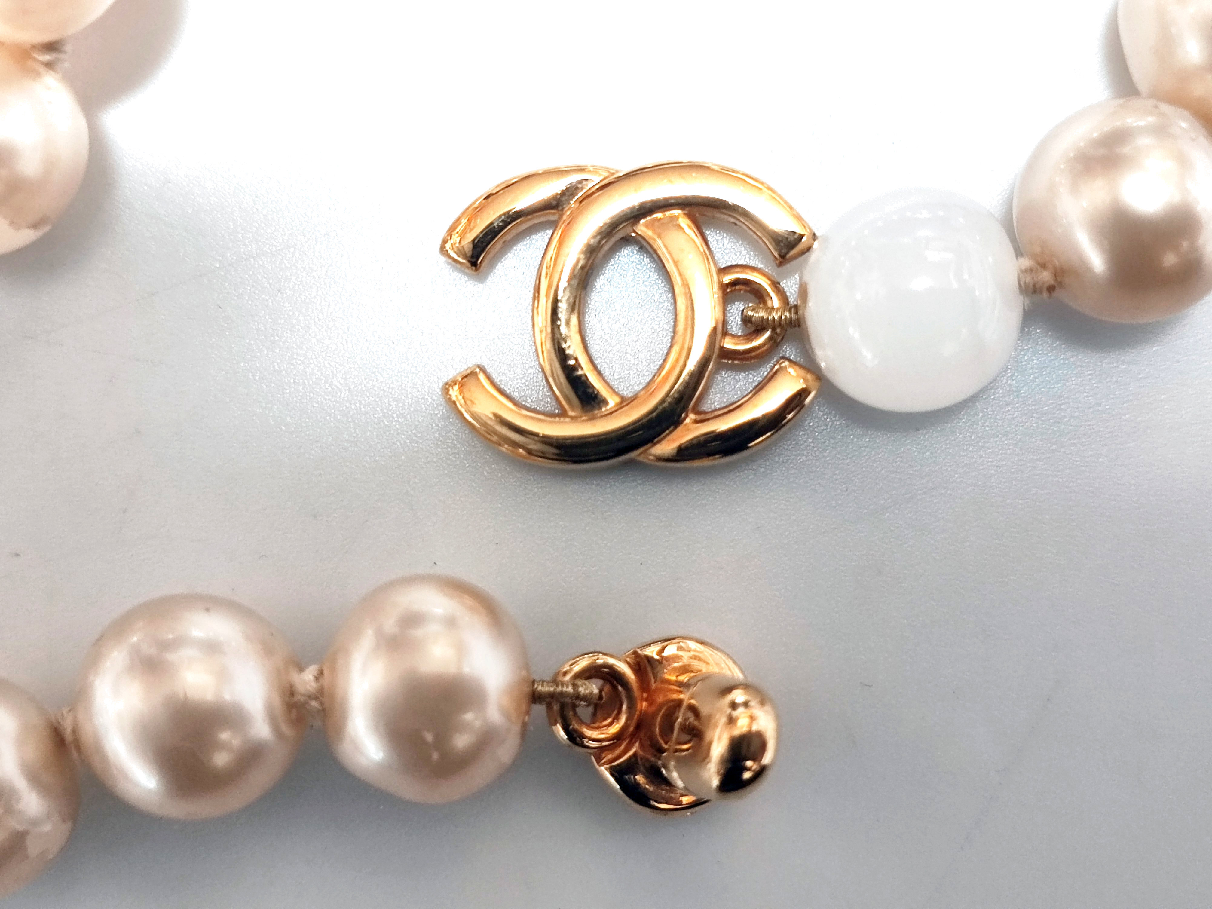 Coco Mark Turnlock Pearl Necklace 97P Necklace — view 10