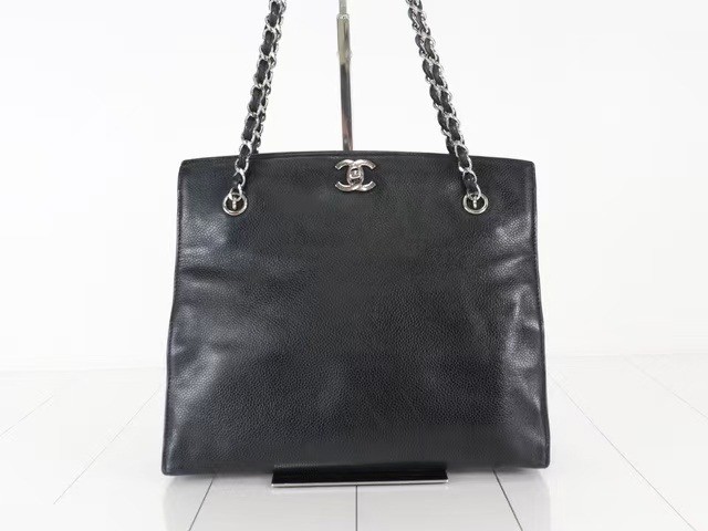 Turnlock Caviar Chain Tote, No. 5 — view 2