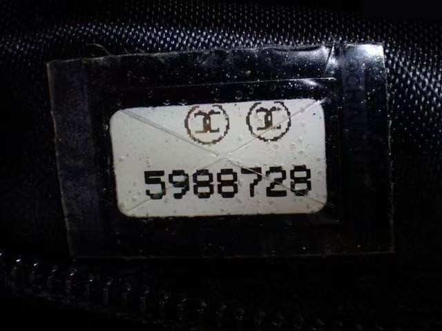 Turnlock Caviar Chain Tote, No. 5 — view 11