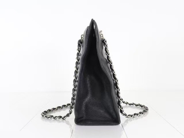 Turnlock Caviar Chain Tote, No. 5 — view 4