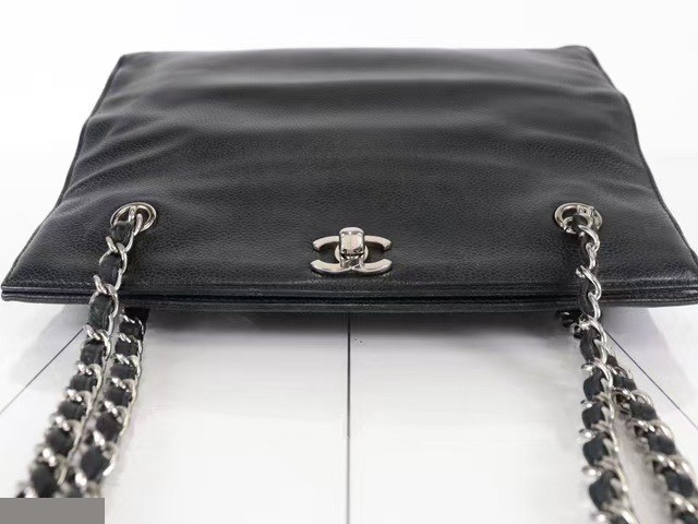 Turnlock Caviar Chain Tote, No. 5 — view 6